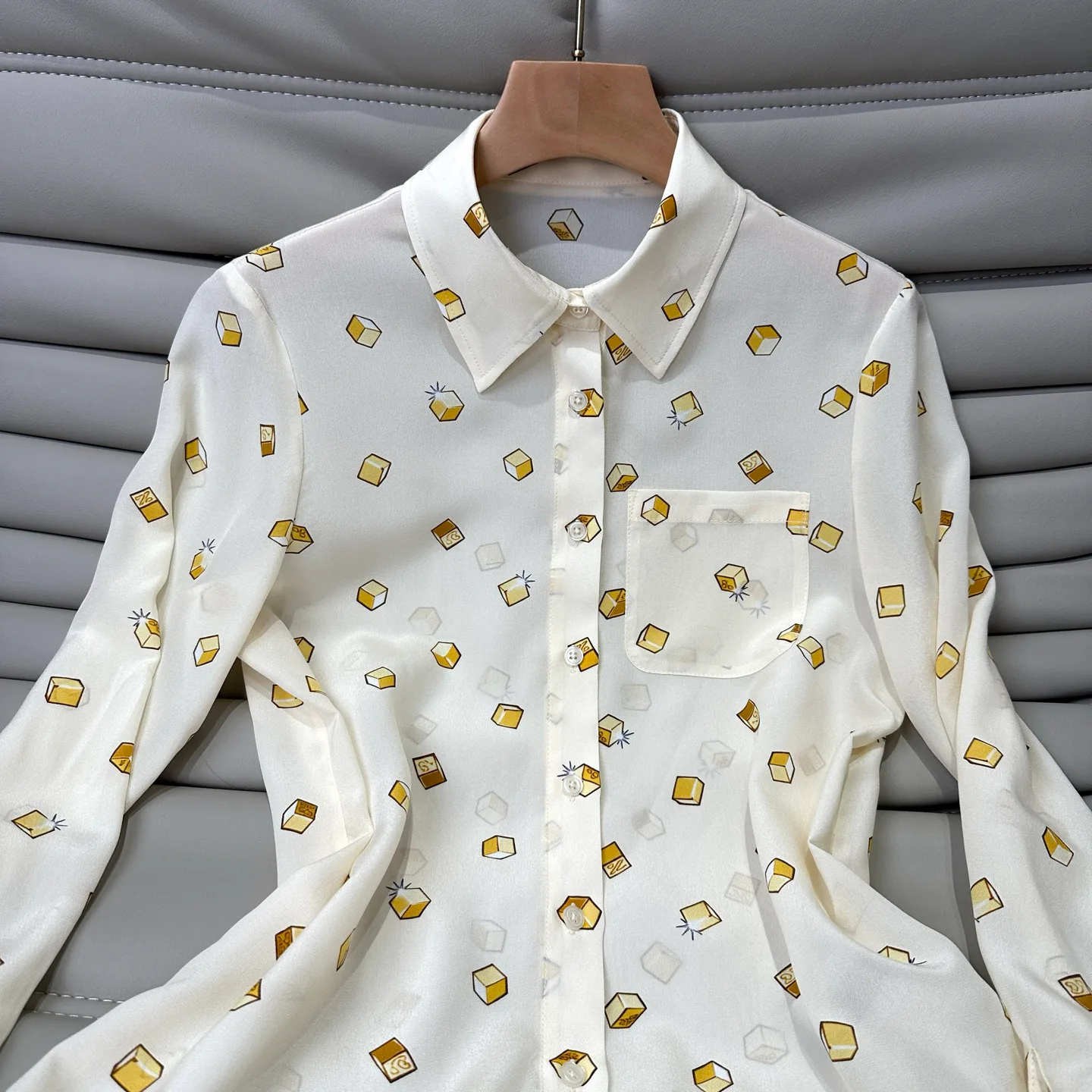 Women's Shirts LOUIS VUITTON 18417141