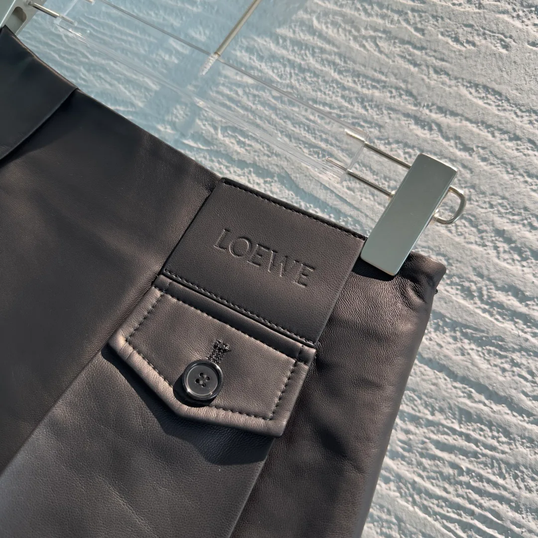 Women's Skirts LOEWE 17417141