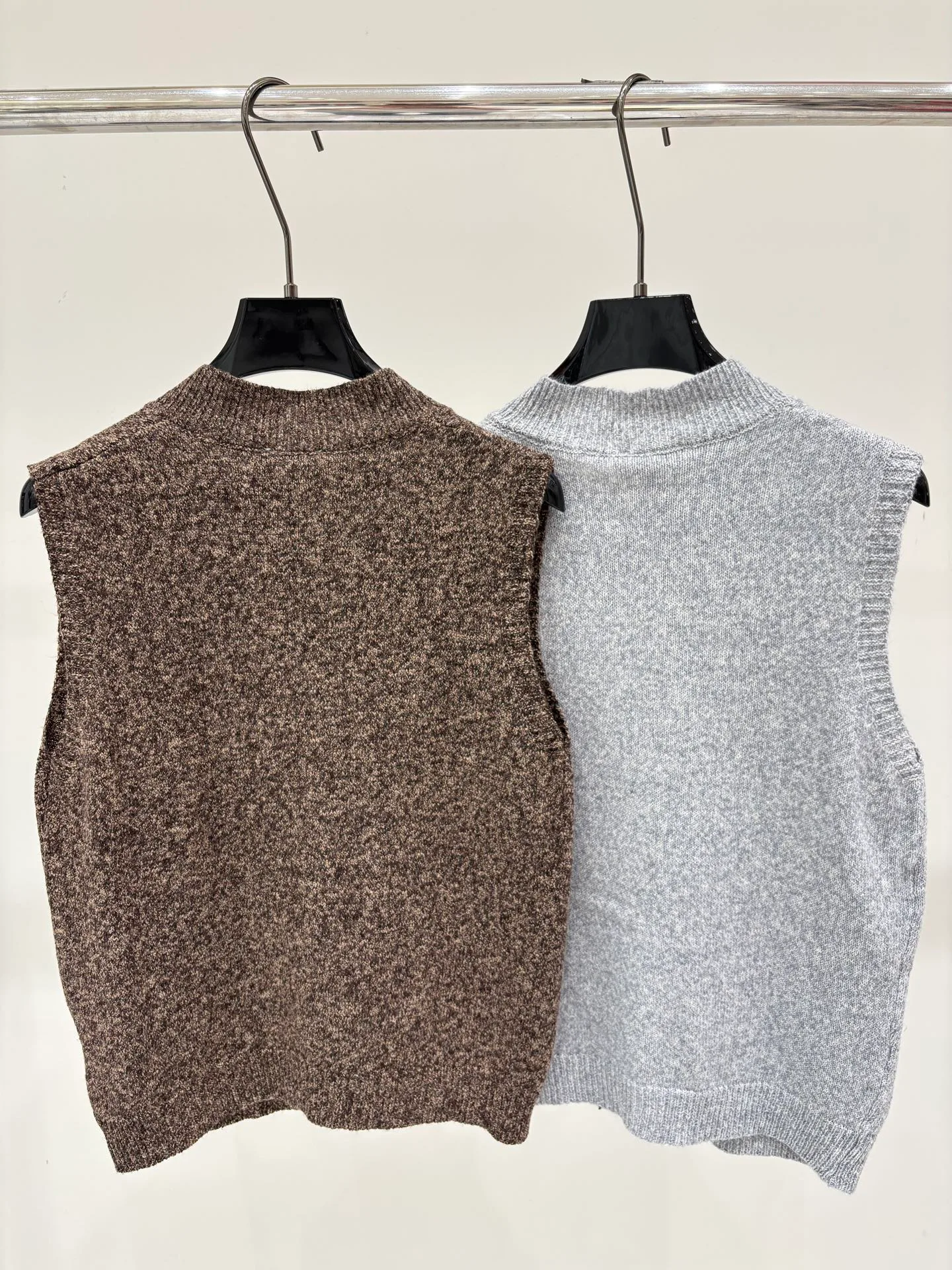 Women's Vests CHANEL 18138211