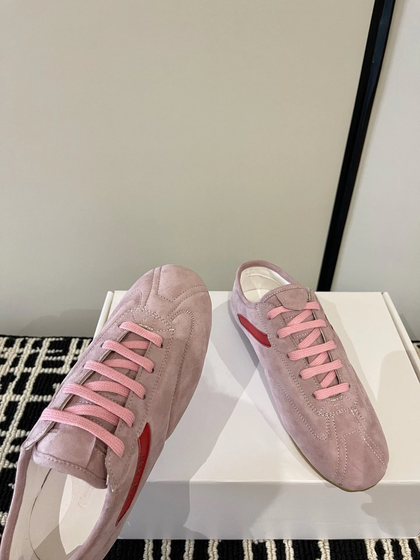 Women's Sneakers ALEXANDER MCQUEEN 18386243