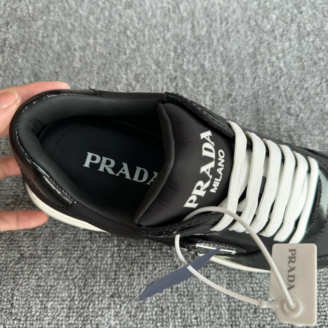 Women's Sneakers PRADA 18445311