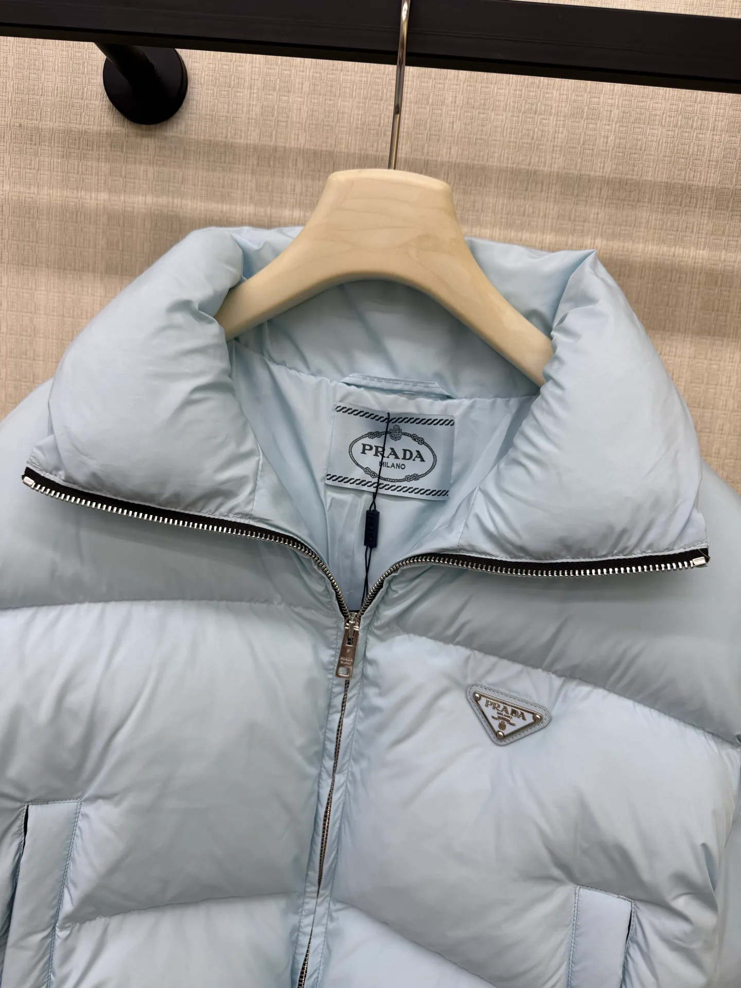Women's Jackets And Down Jackets PRADA 18108032