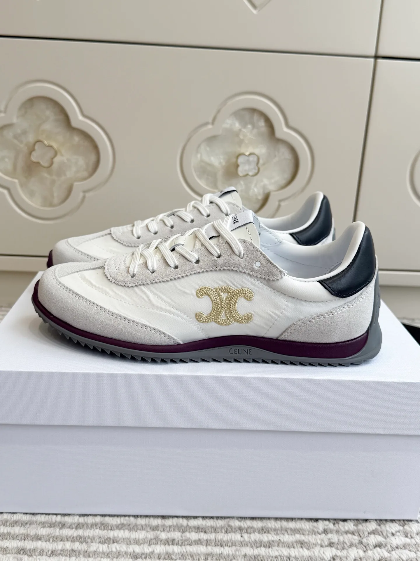 Women's Sneakers CELINE 18511665