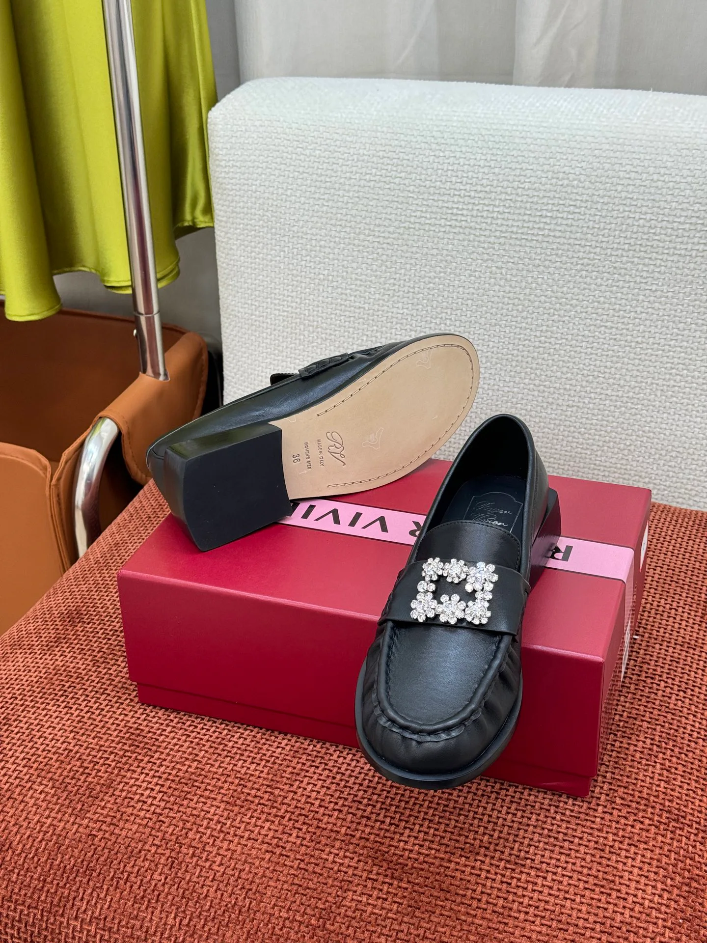 Women's Loafers And Moccasins ROGER VIVIER 18342004