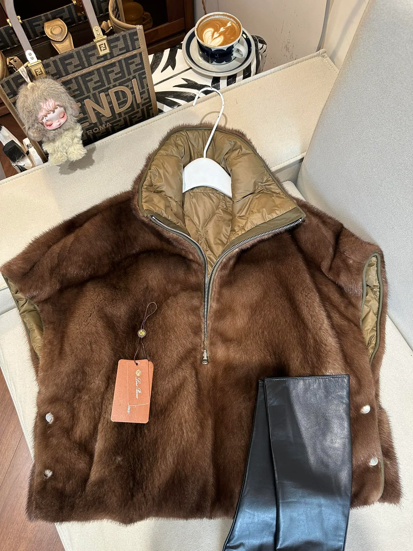 Women's Fur Coats LORO PIANA 18536036