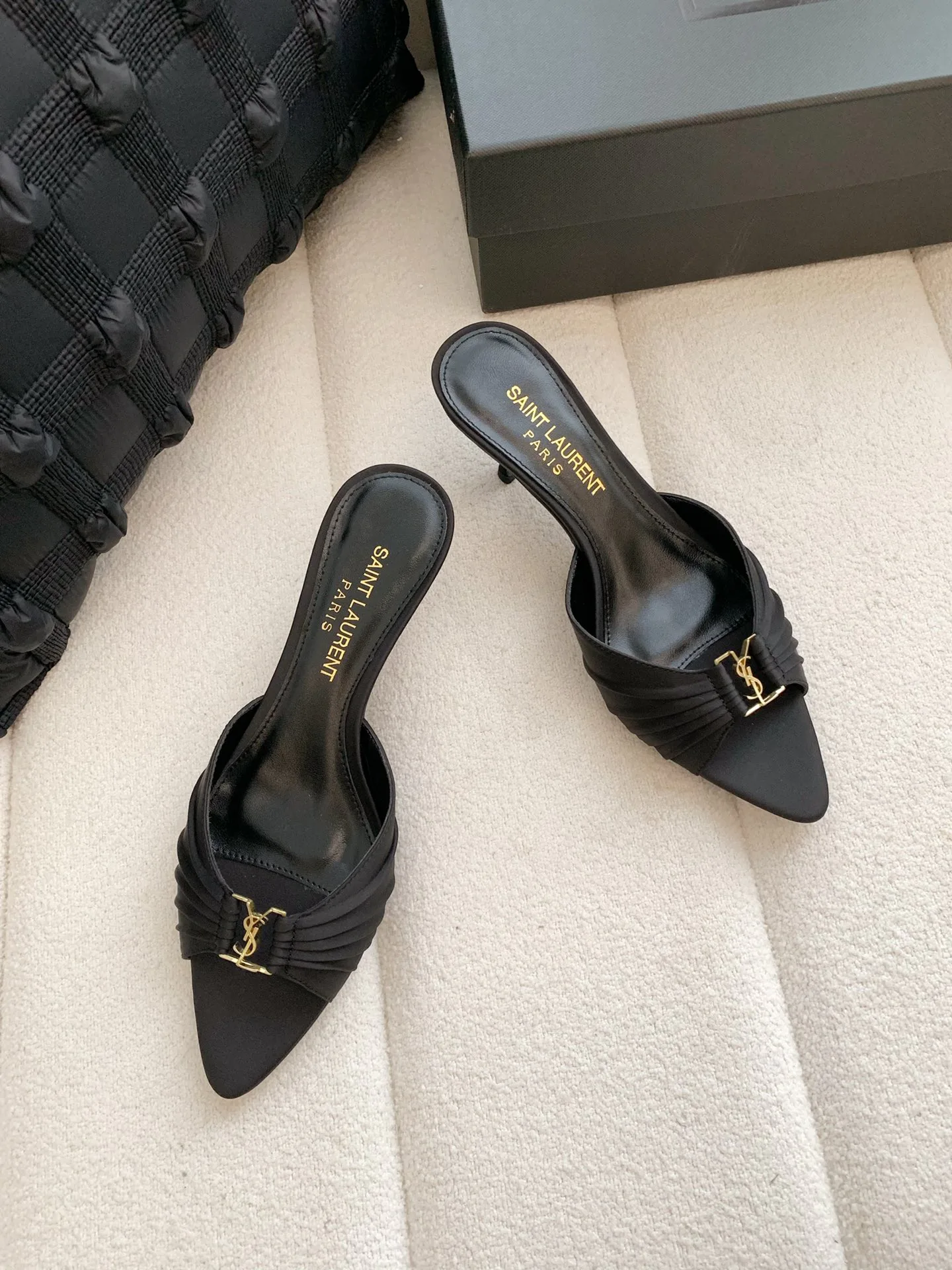 Women's Mules And Clogs SAINT LAURENT 17371741