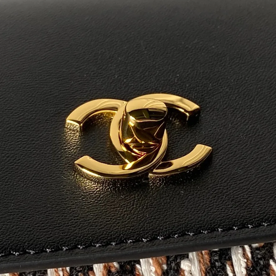 Women's Classic Handbags CHANEL 18207845