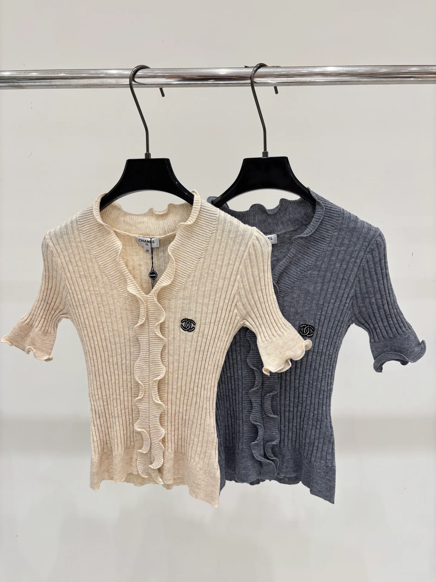 Women's Jumpers And Sweaters CHANEL 18138519