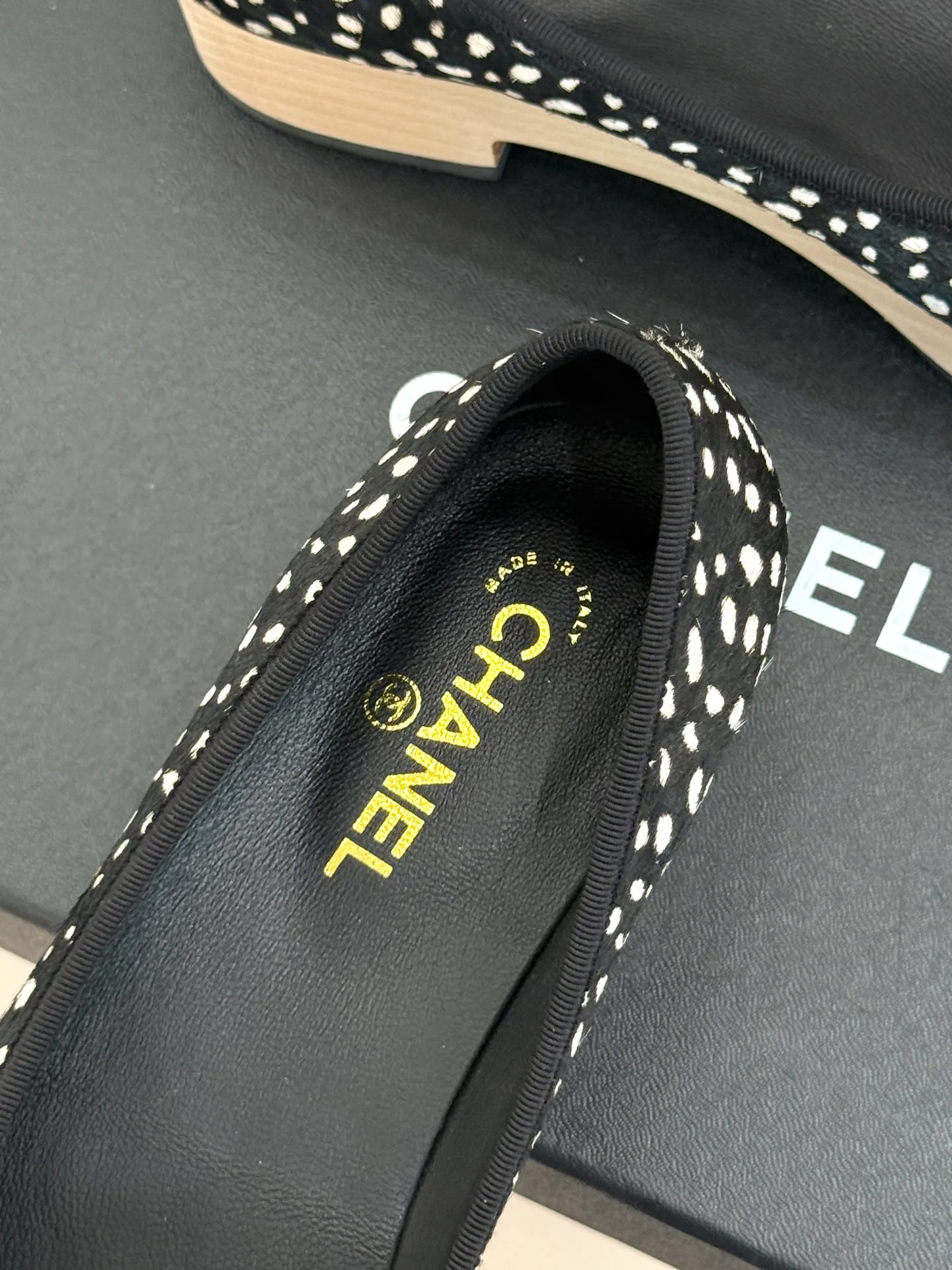 Women's Ballet Flats CHANEL 17827557