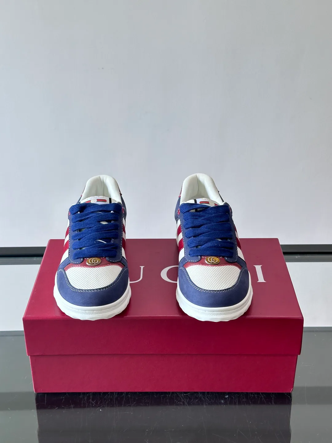 Women's Sneakers GUCCI 17032162