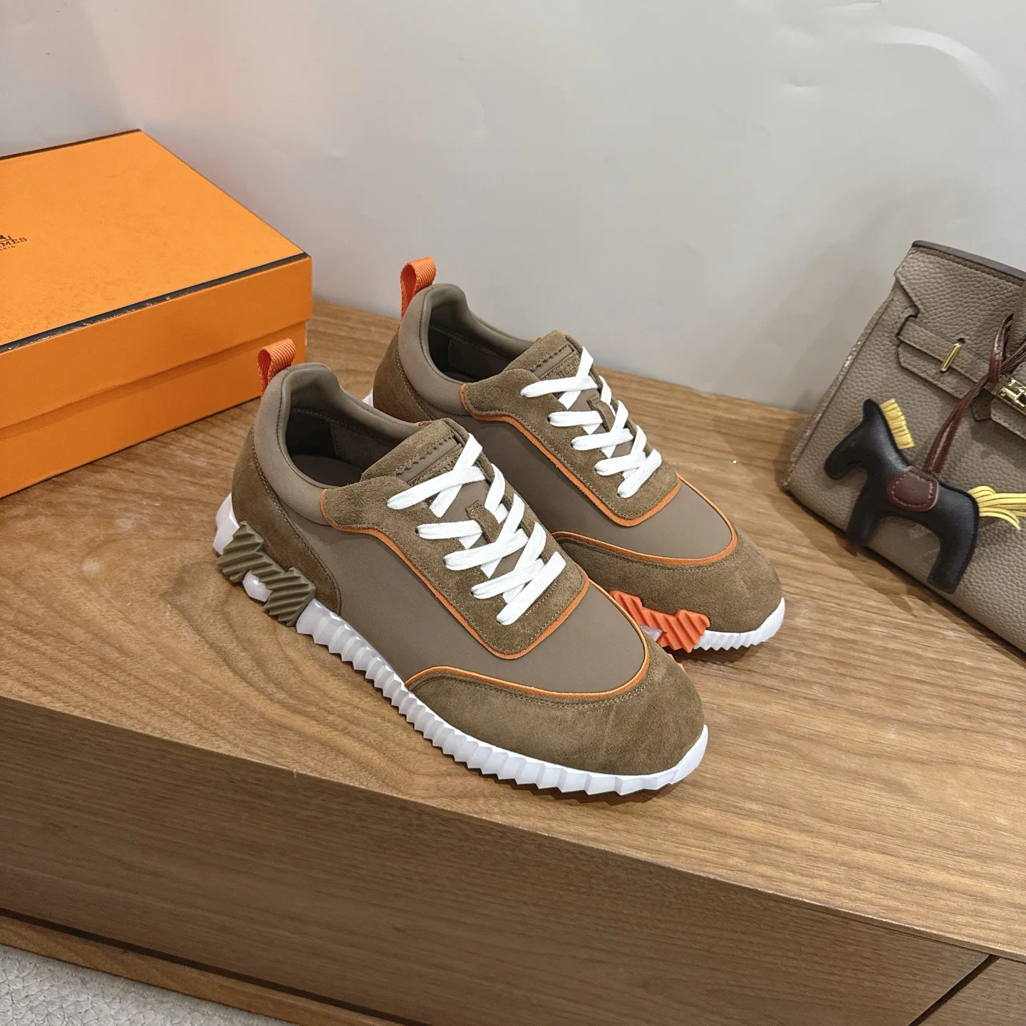 Women's Sneakers HERMES 17818314