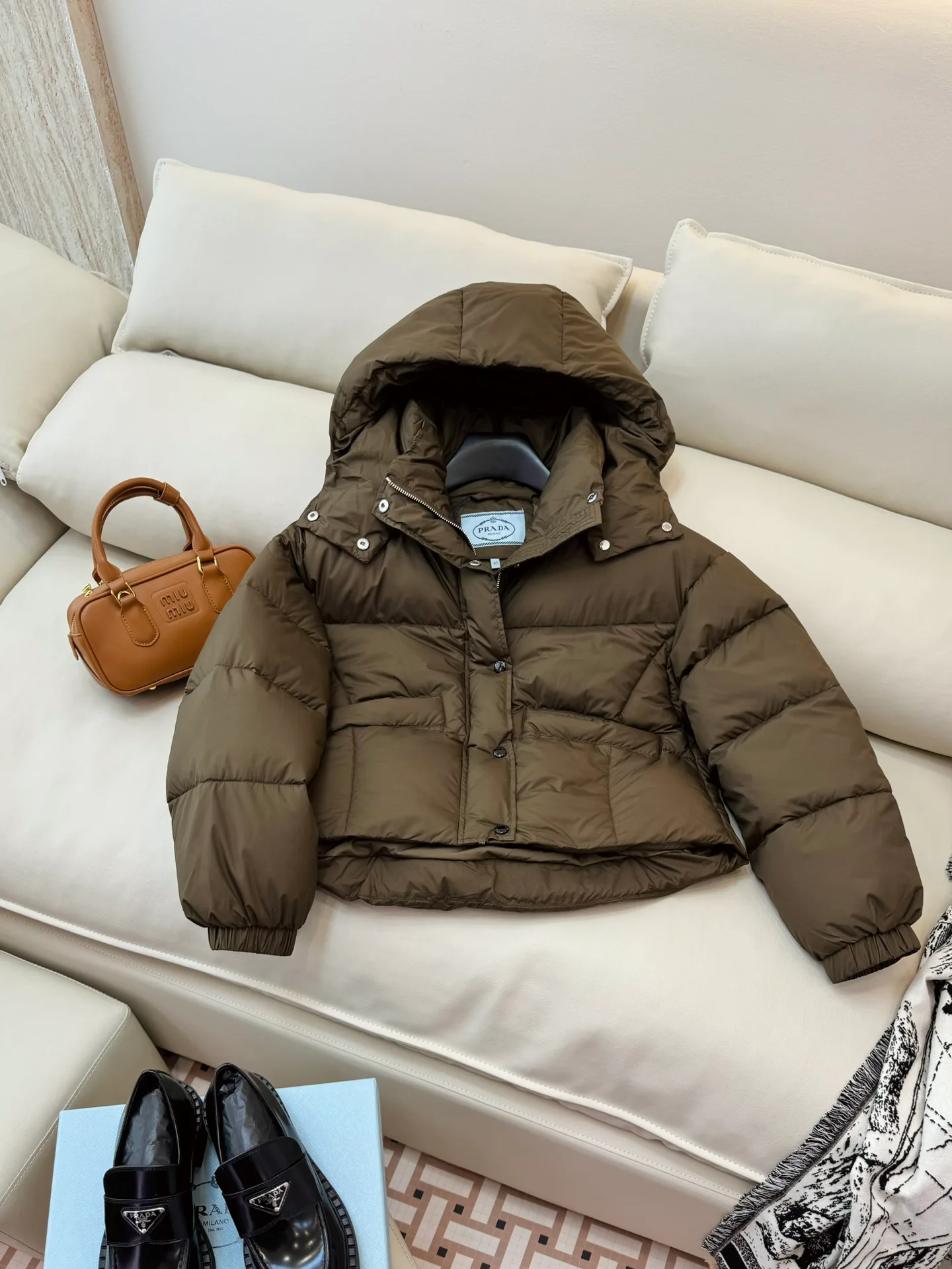 Women's Jackets And Down Jackets PRADA 17910128