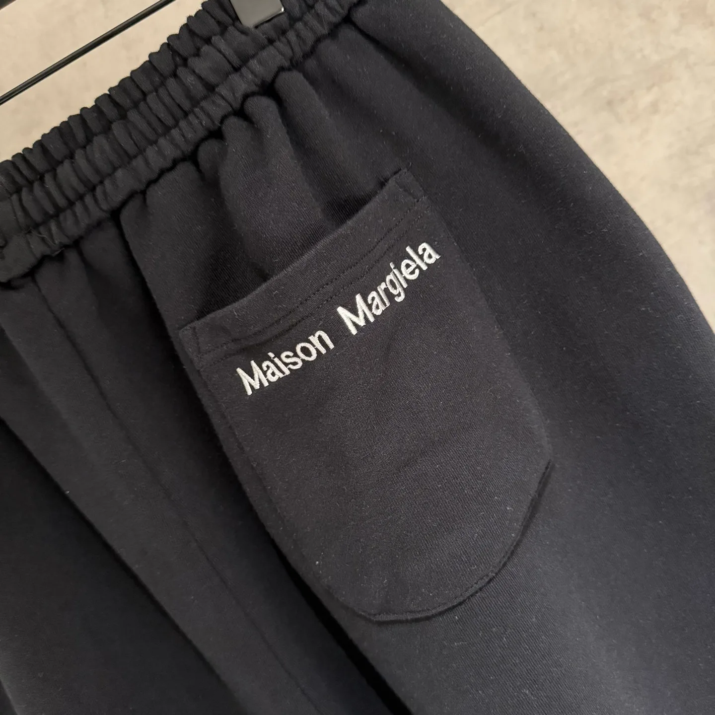 Men's Shorts MAISON MARGIELA 17610088