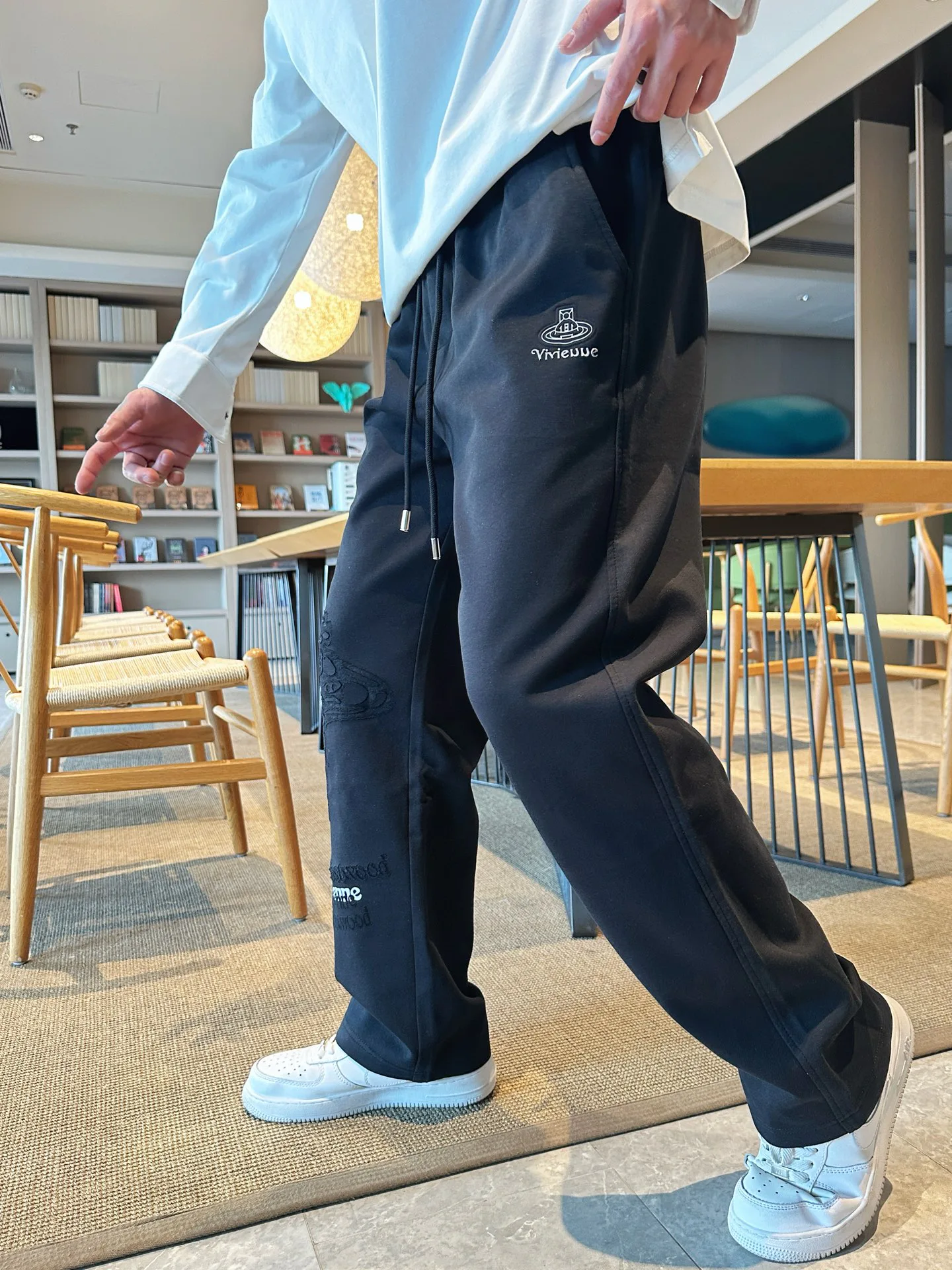 Men's Trousers VIVIENNE WESTWOOD 18345749