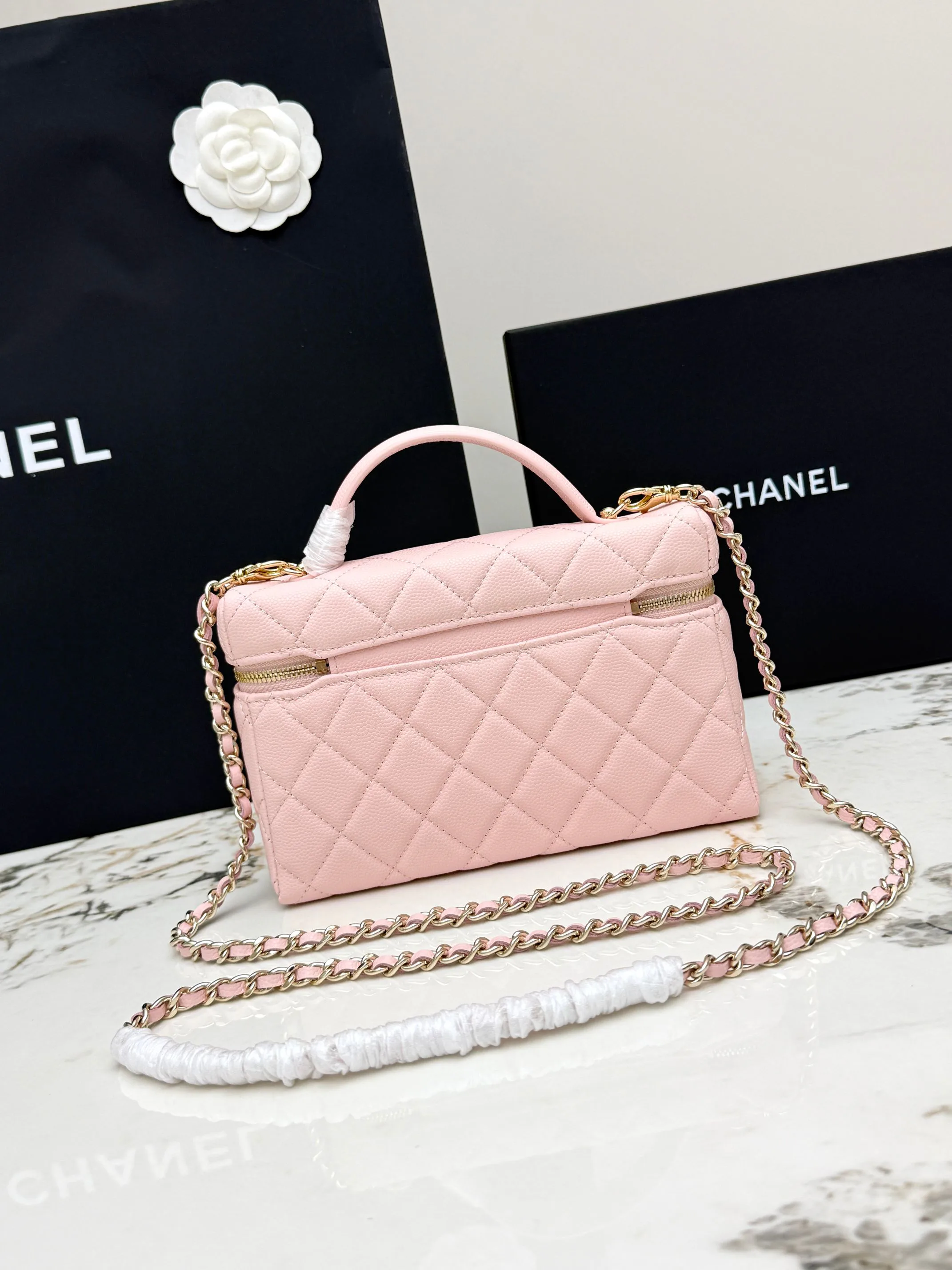 Women's Classic Handbags CHANEL 17949110