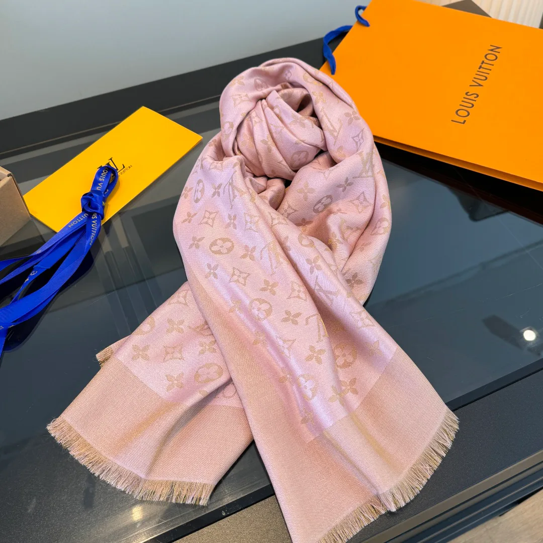 Scarves LOUIS VUITTON 18104871