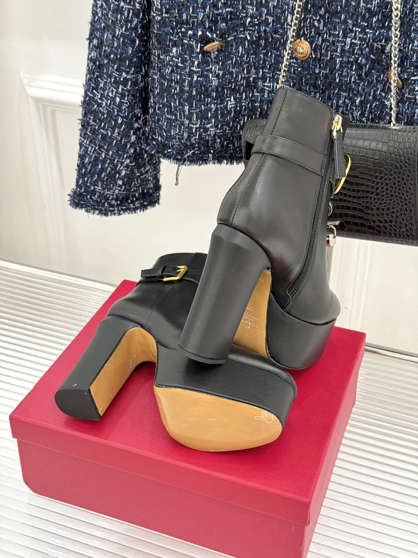 Women's Booties VALENTINO 18170274