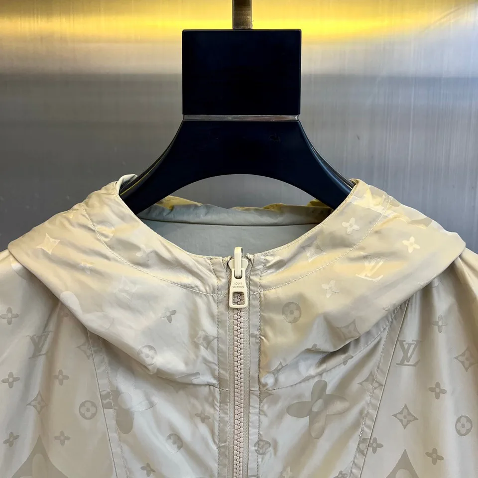 Men's Jackets And Down Jackets LOUIS VUITTON 18416820