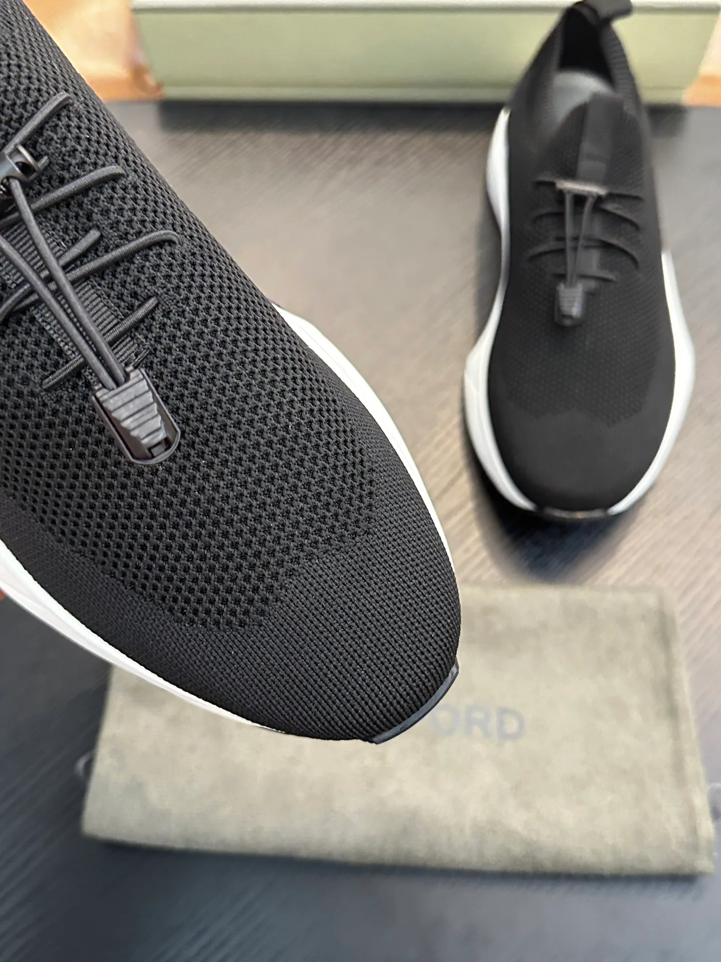Men's Sneakers TOM FORD 18201495