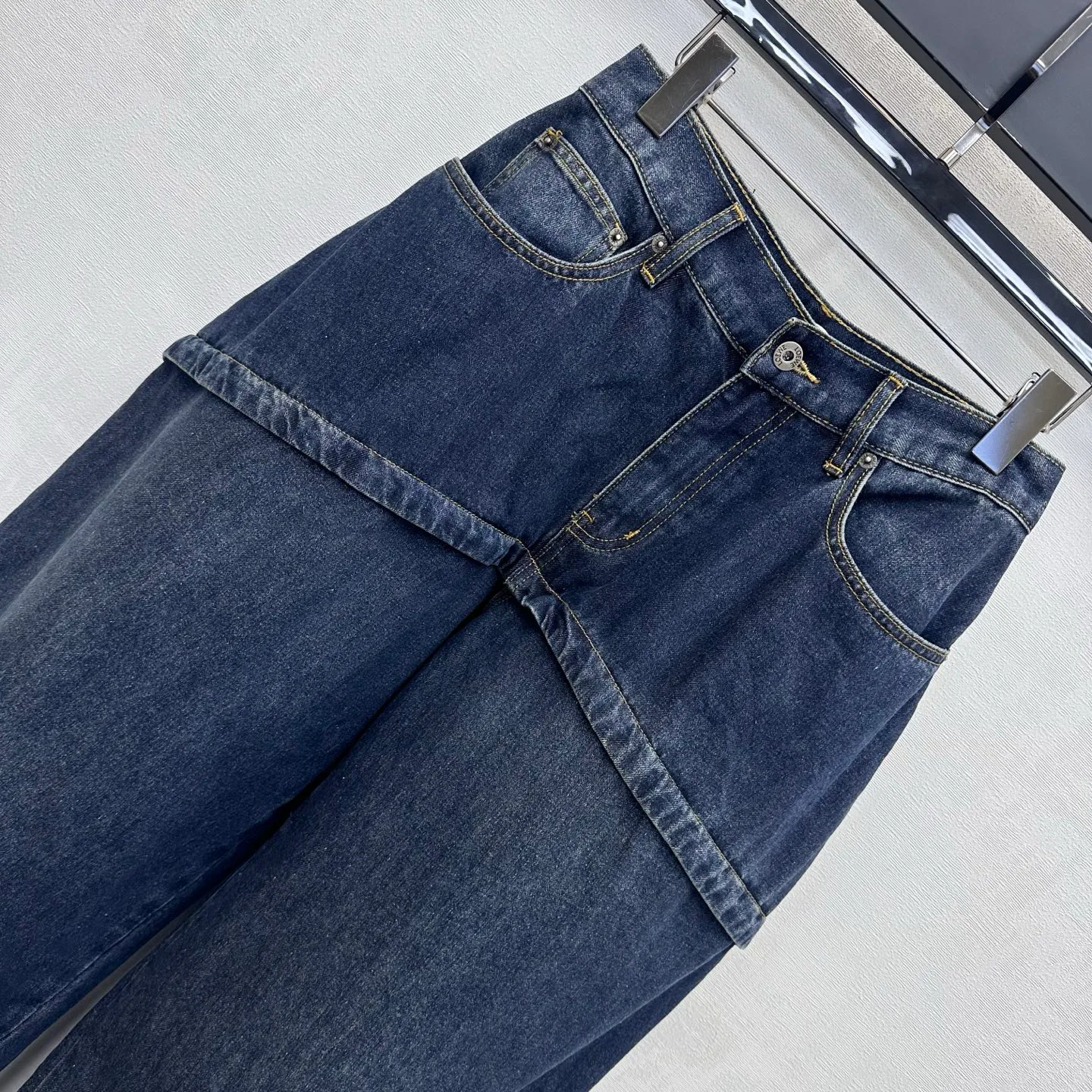 Women's Jeans LOEWE 18228496