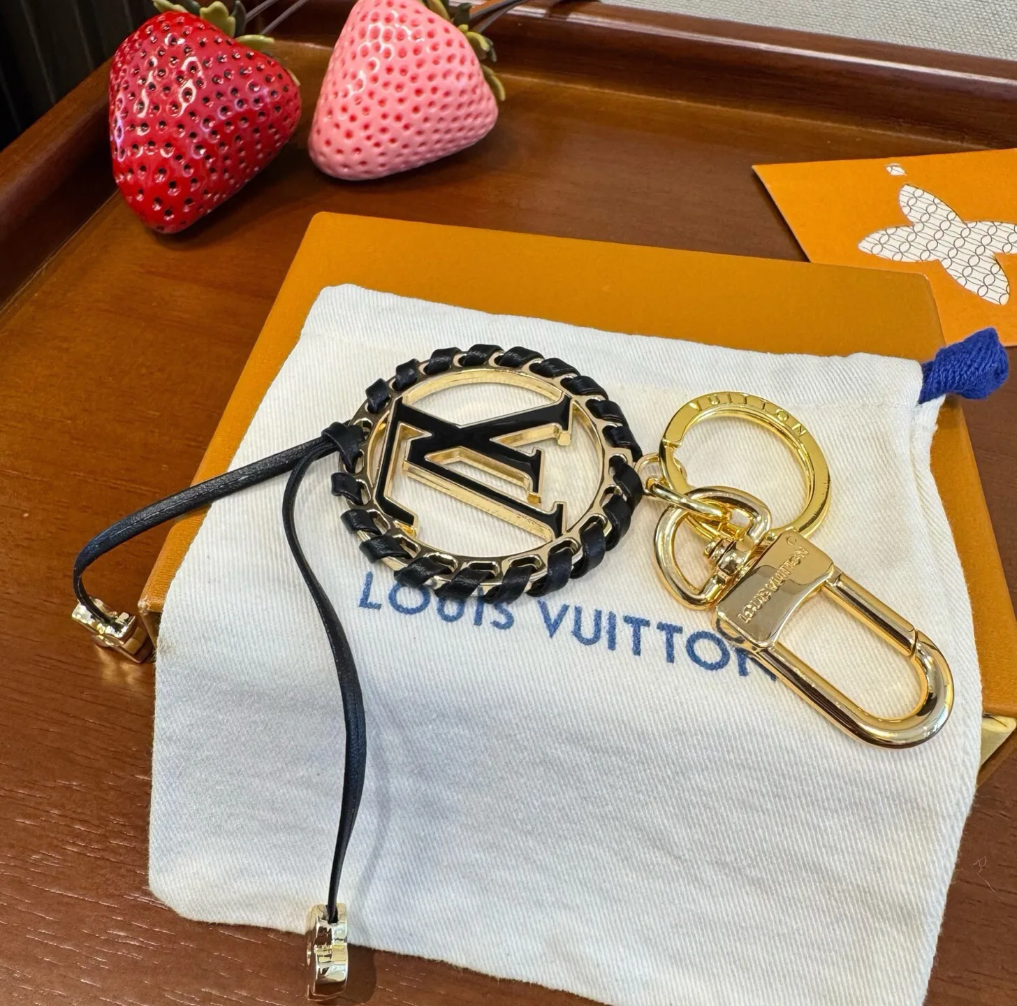 Key Cases LOUIS VUITTON 18013869