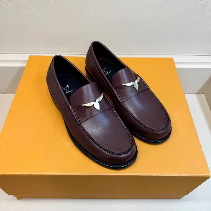 Men's Loafers And Dress Shoes LOUIS VUITTON 18193942