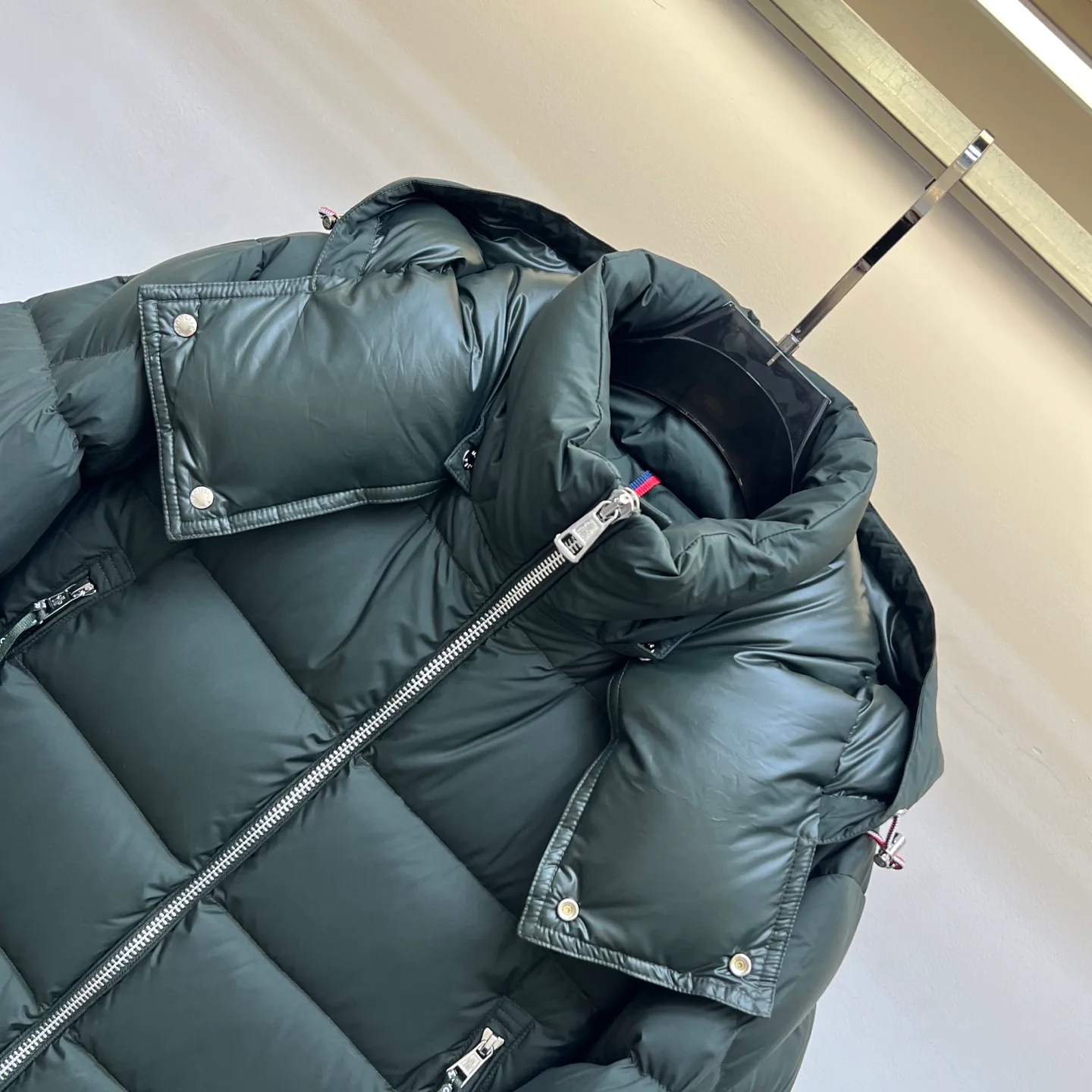 Women's Jackets And Down Jackets MONCLER 18281199