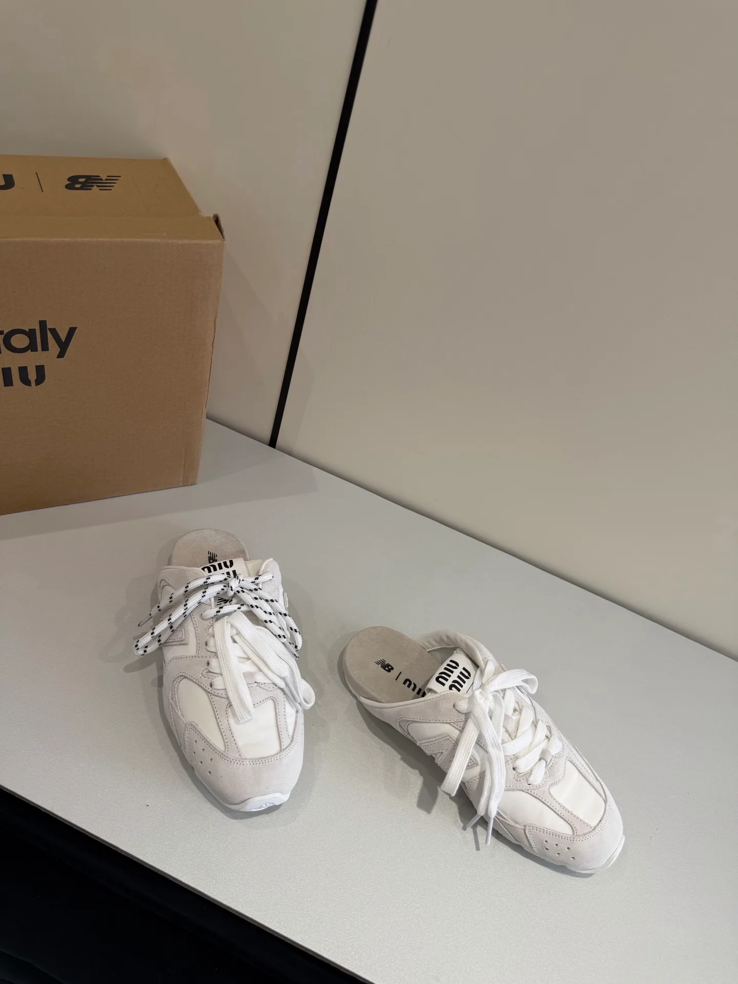 Women's Sneakers MIU MIU 17977132