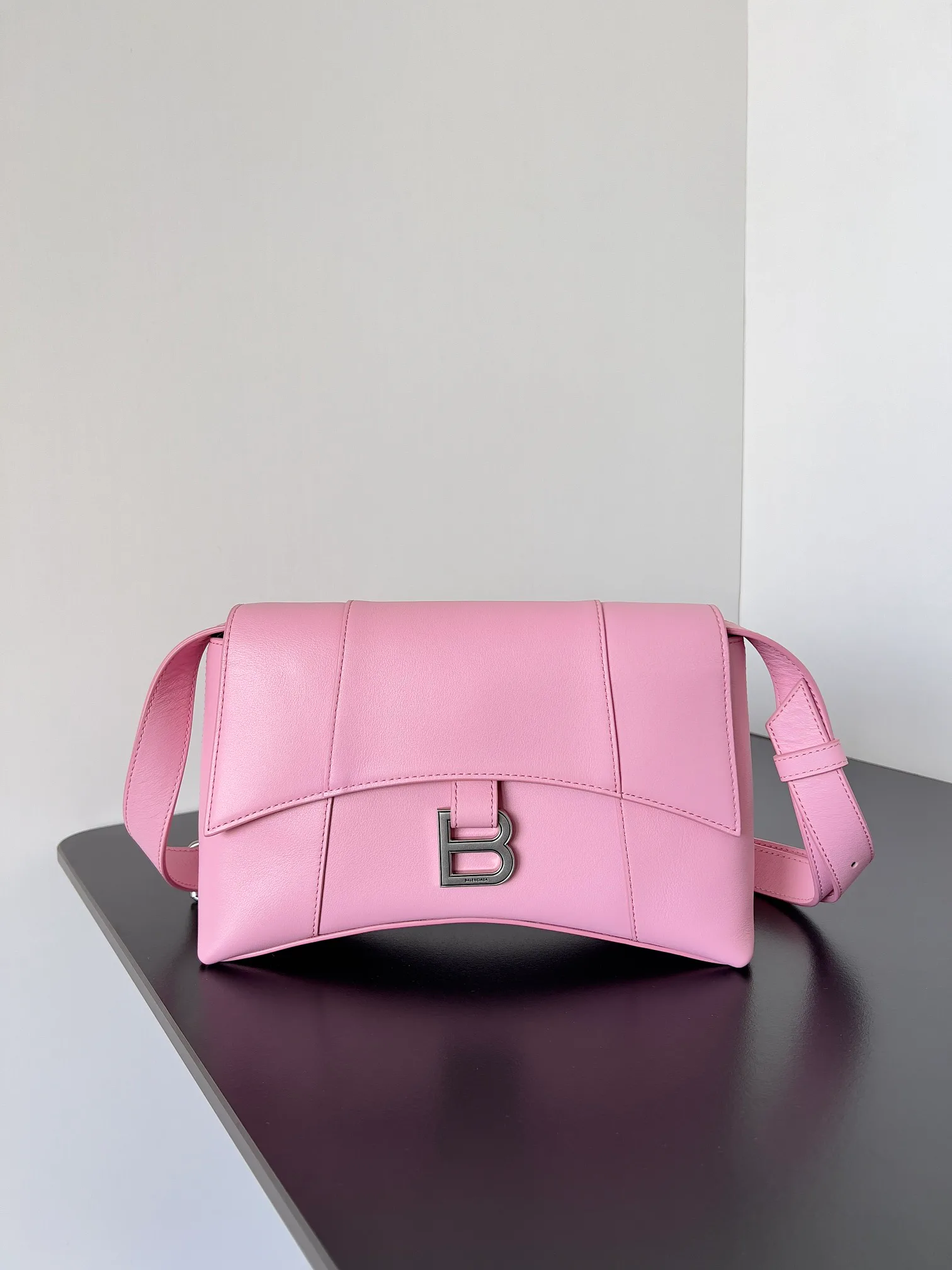 Классические Сумки Женские Balenciaga 18619539