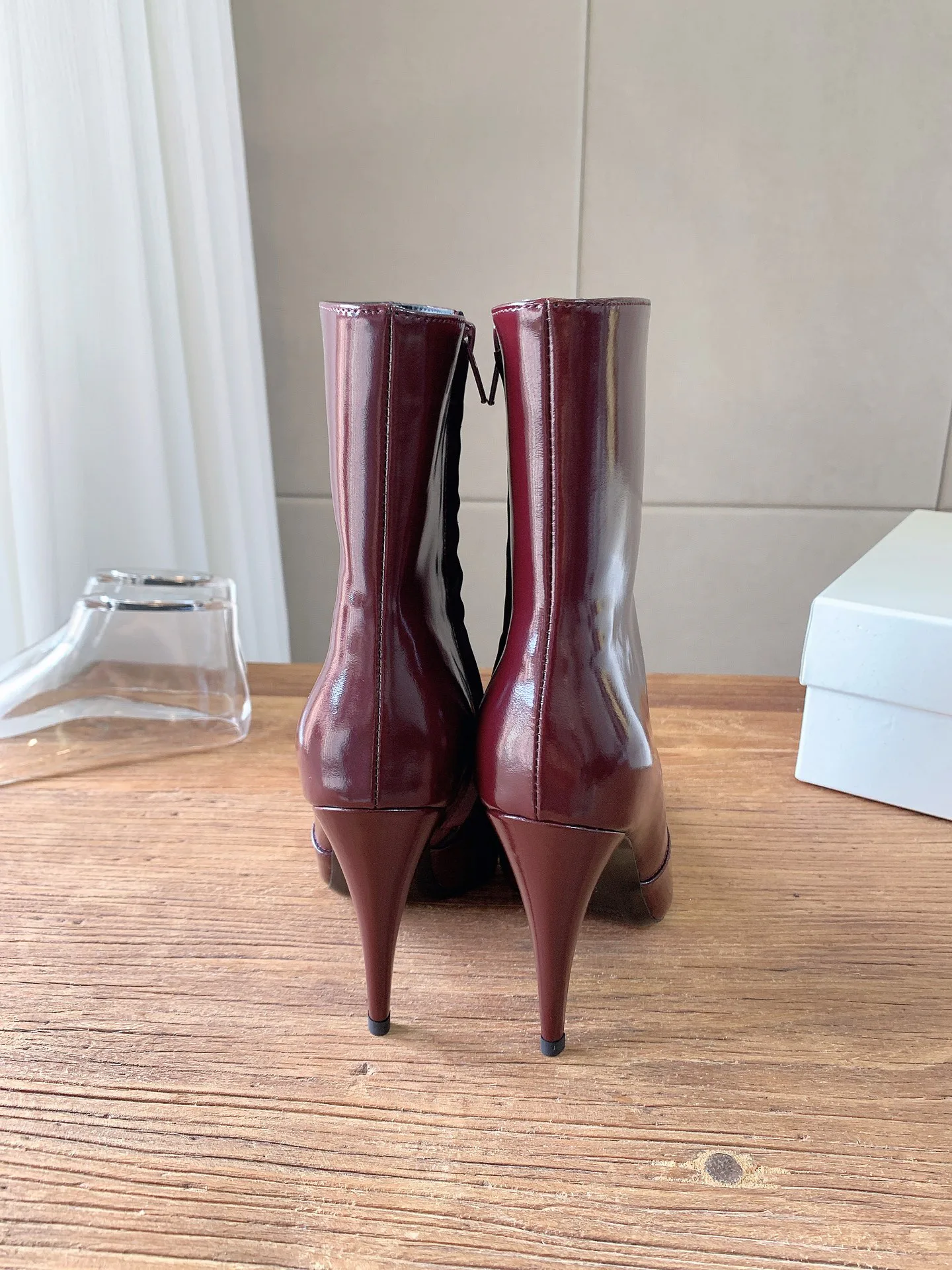 Women's Booties SAINT LAURENT 18365304