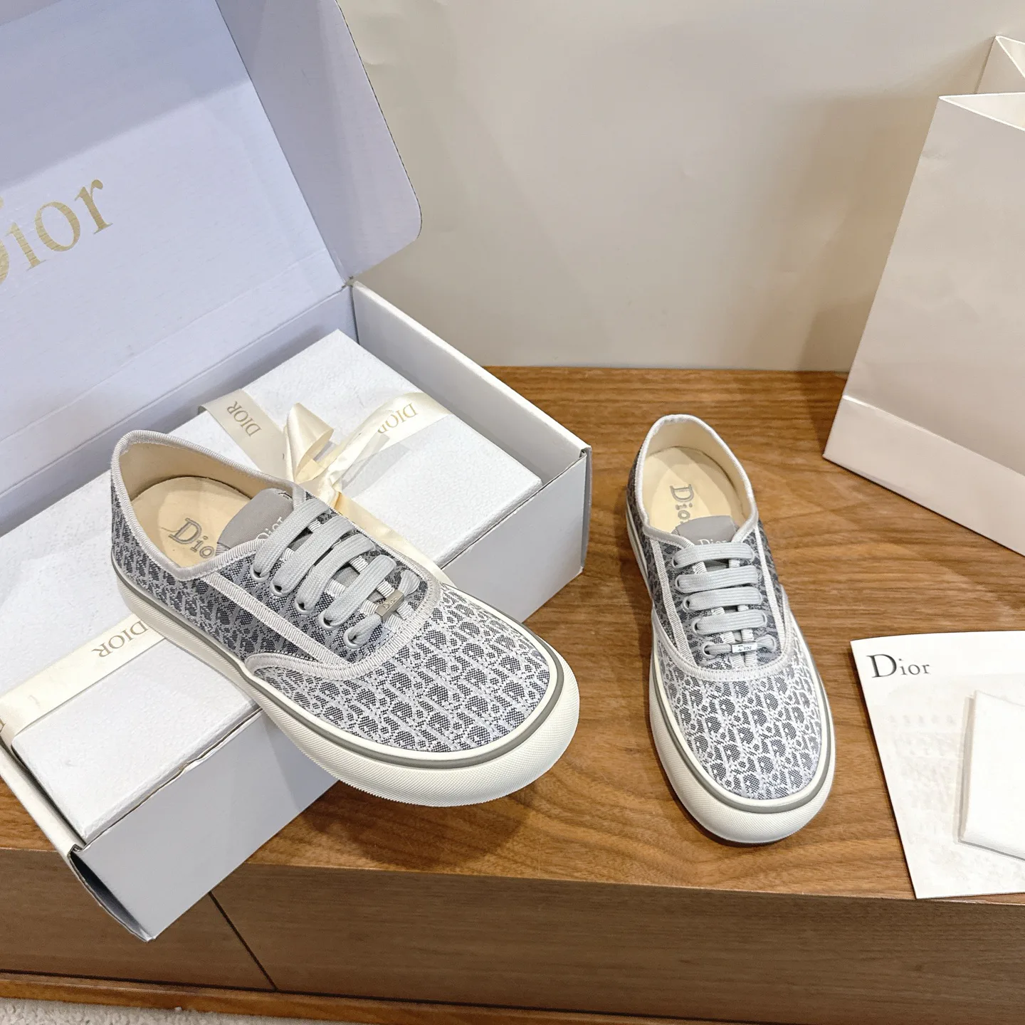 Women's Sneakers CHRISTIAN DIOR 18083835