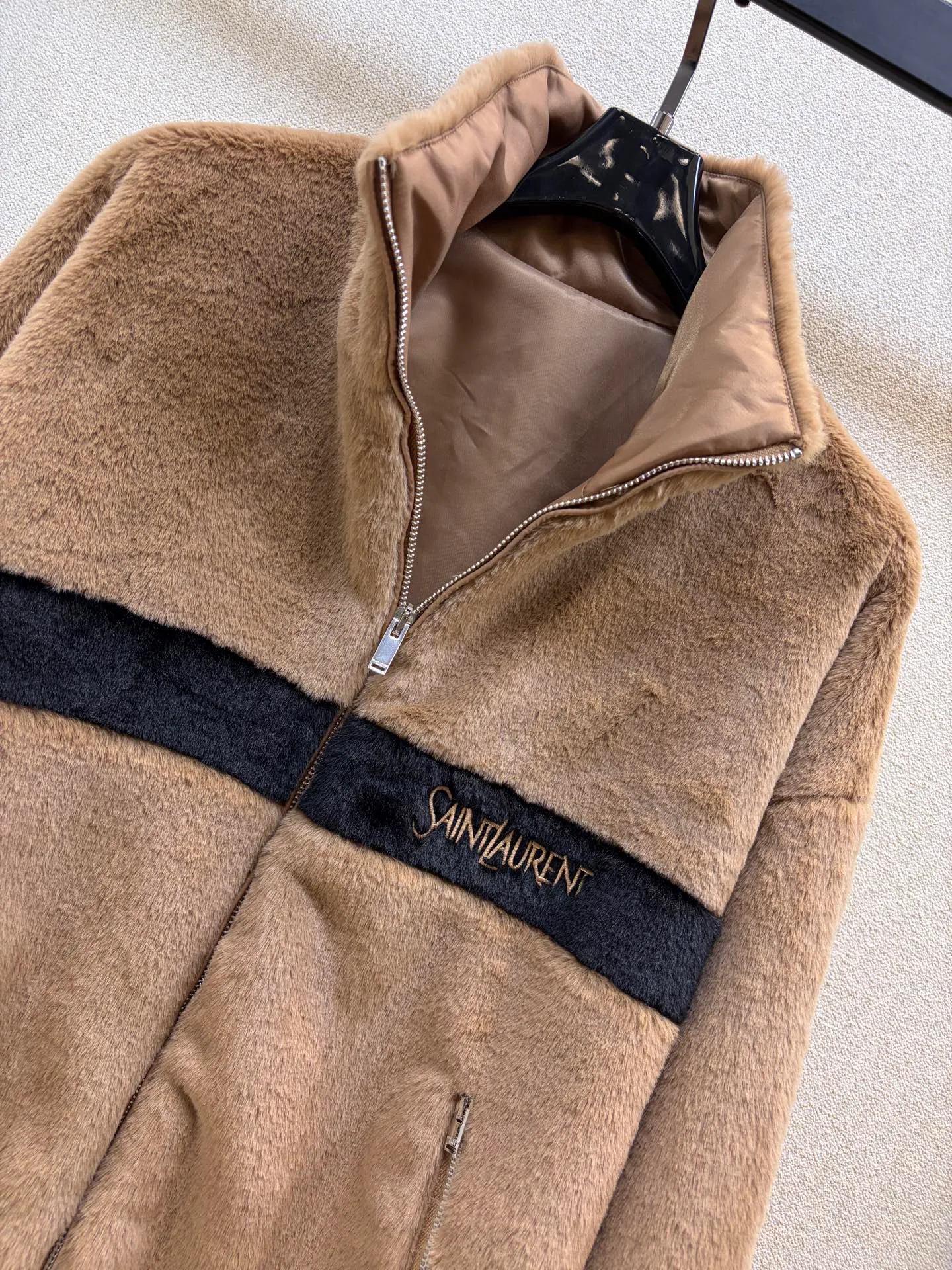 Куртки И Пуховики Женские Saint Laurent 18605892