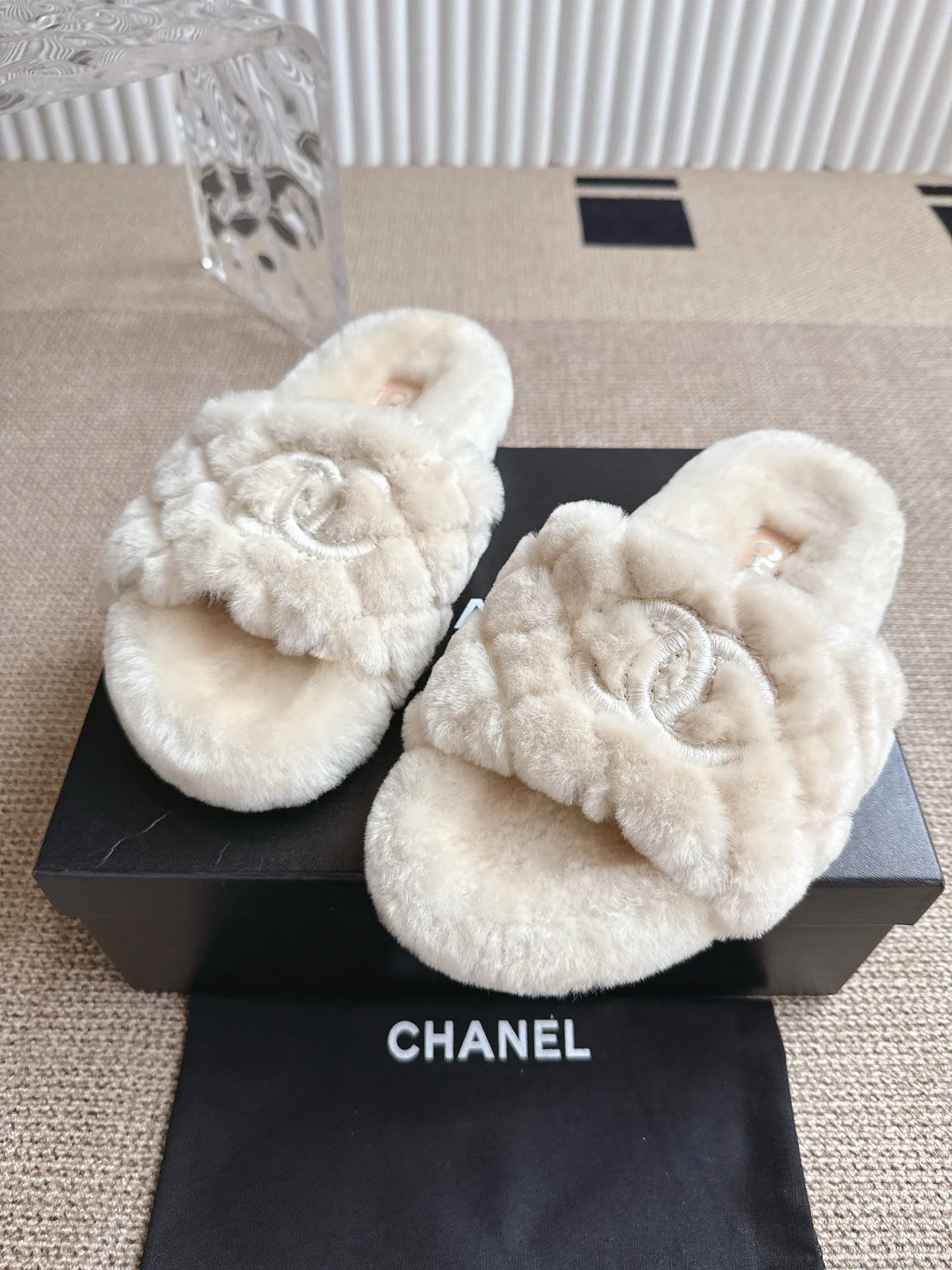 Women's Slippers CHANEL 18324637