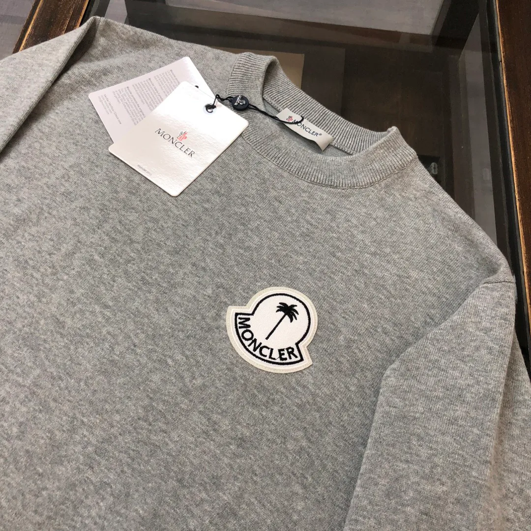 Men's Jumpers And Sweaters MONCLER 18002349
