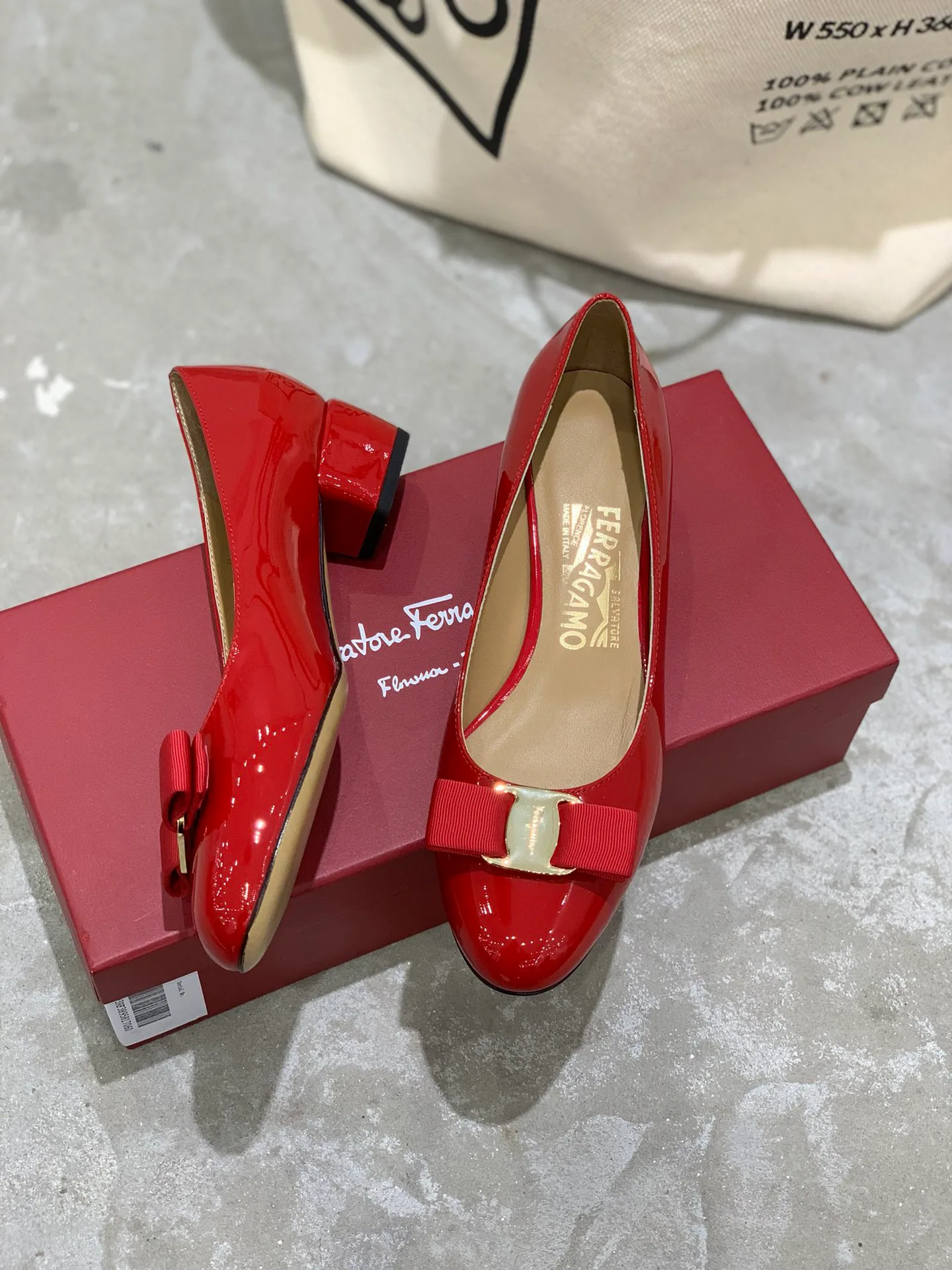 Women's Ballet Flats SALVATORE FERRAGAMO 18340658