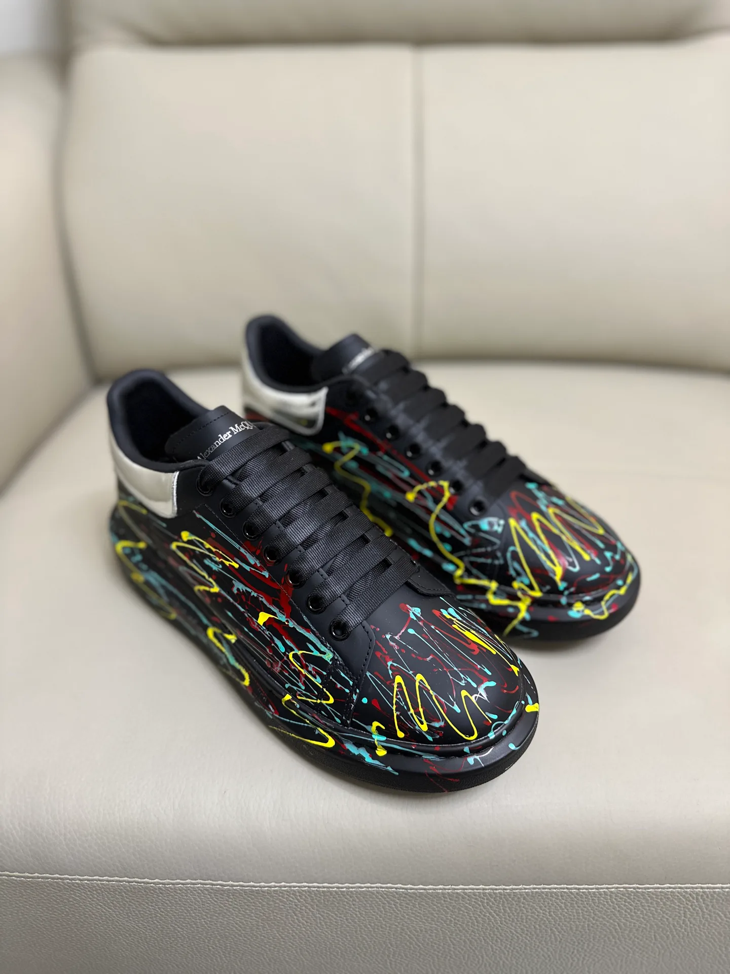 Кроссовки Женские Alexander Mcqueen 18616722