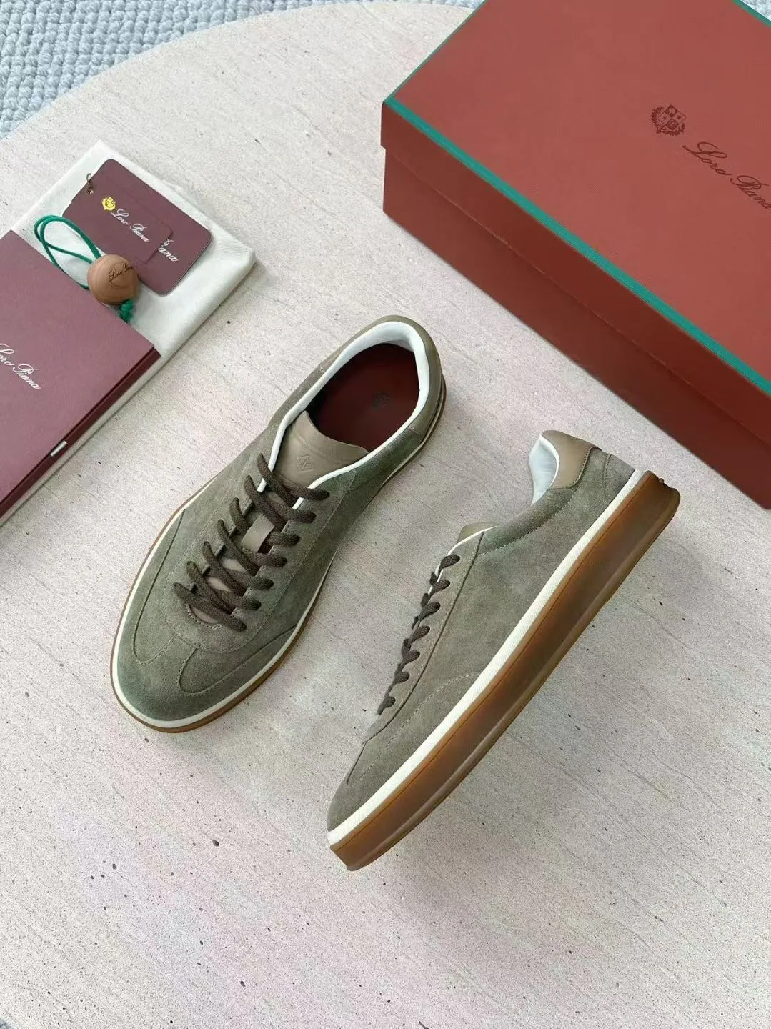 Men's Sneakers LORO PIANA 18382743
