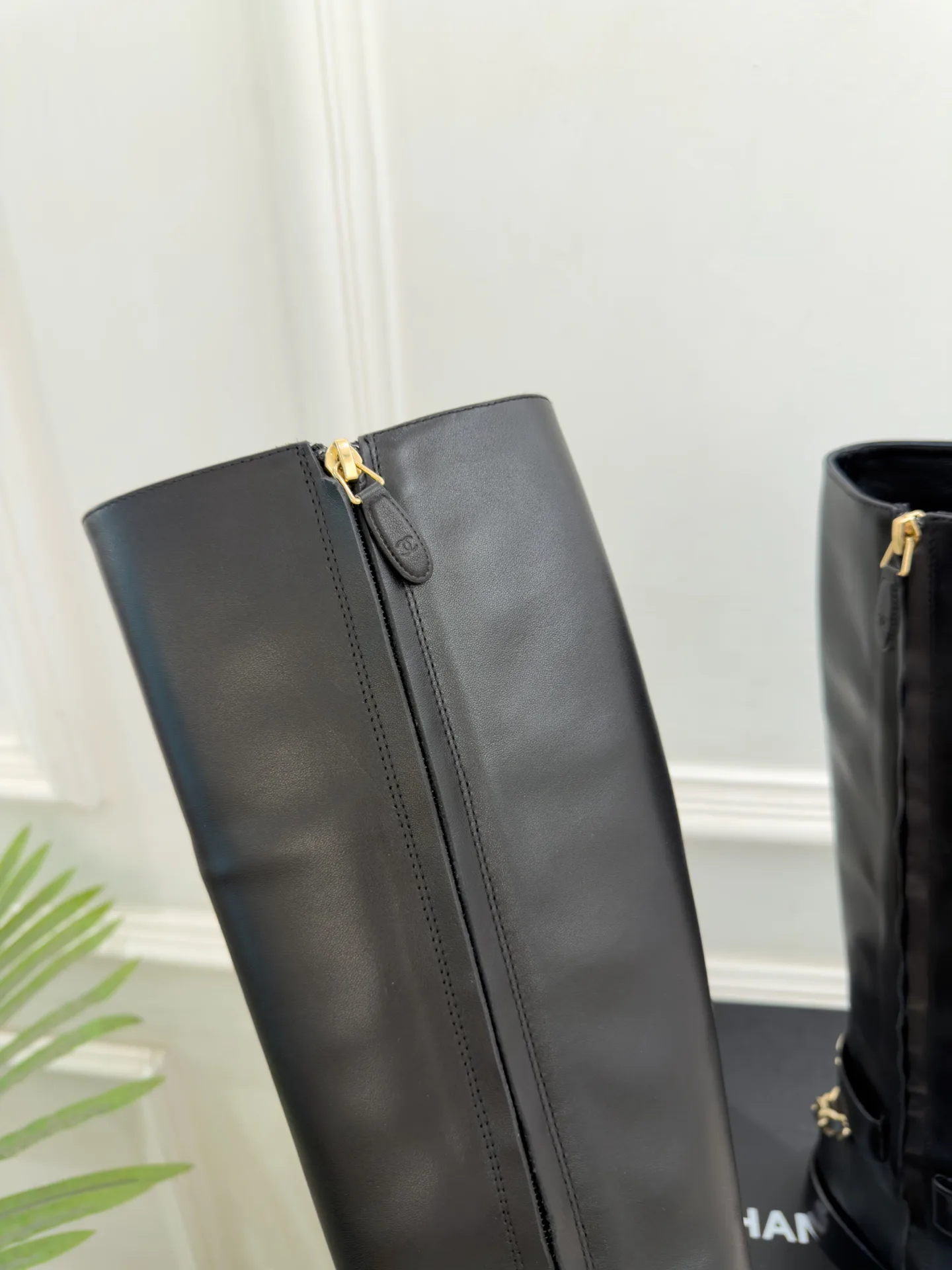 Women's Boots CHANEL 18370251