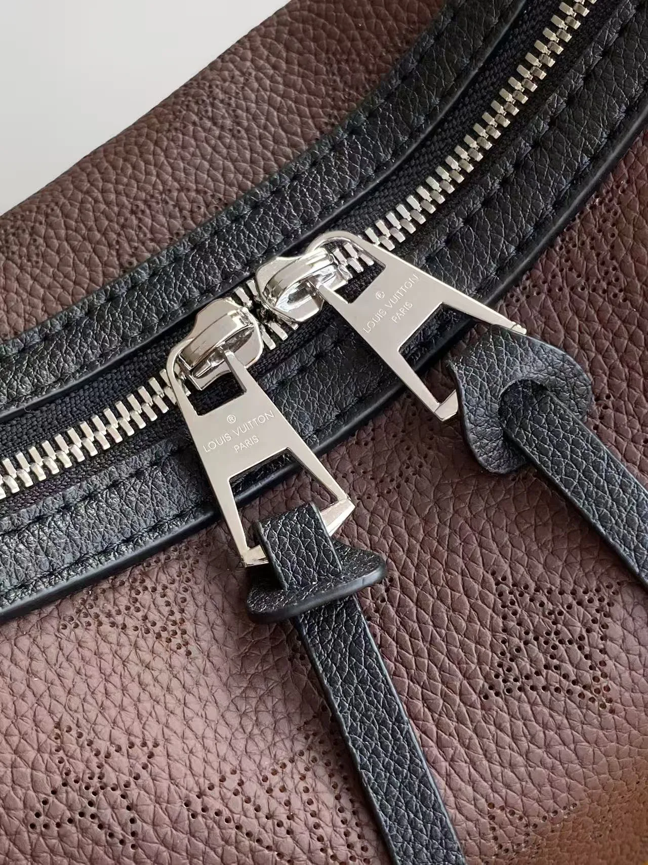 Классические Сумки Женские Louis Vuitton 18560502