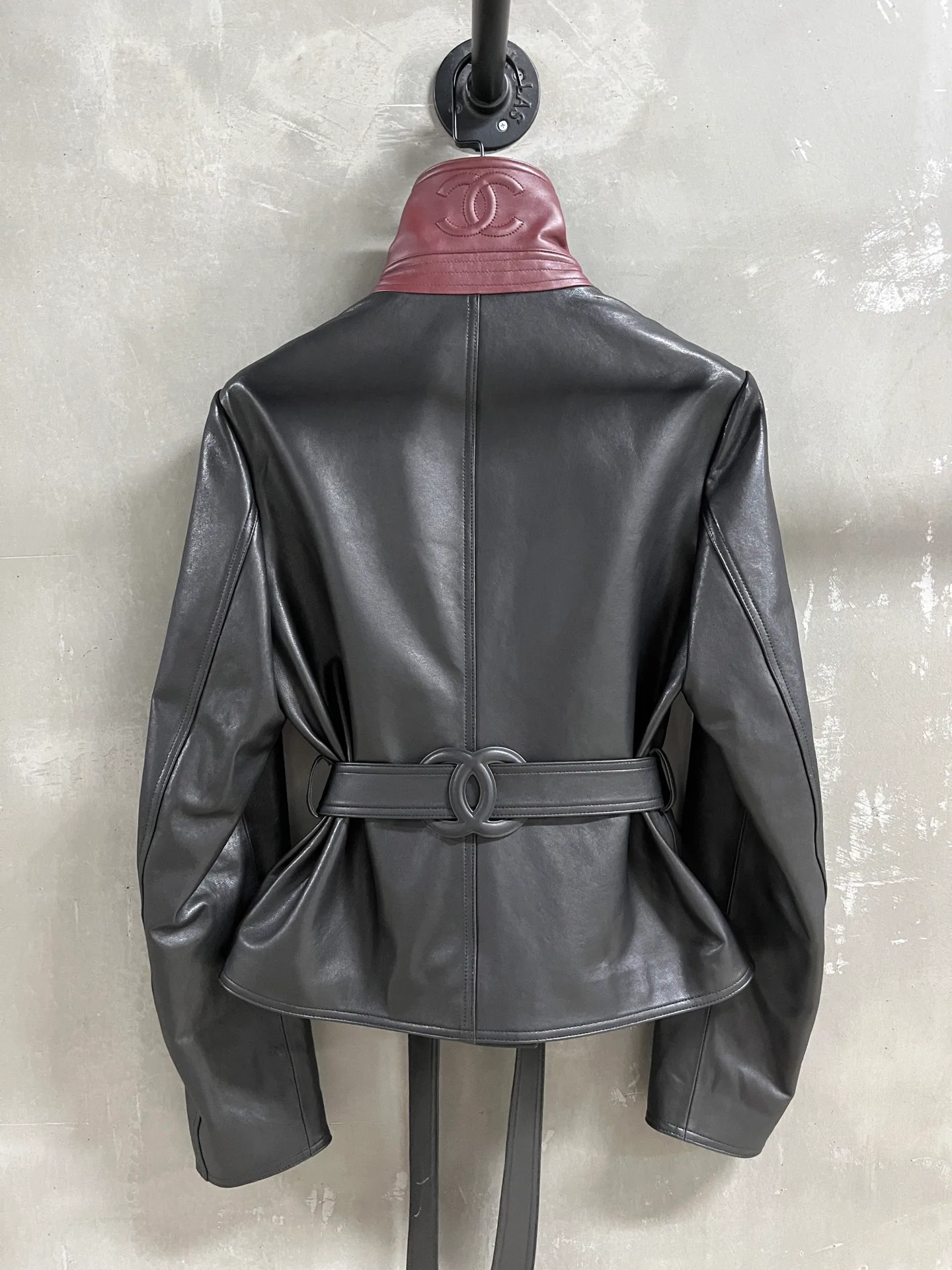 Women's Leather Jackets And Sheepskin Coats CHANEL 18015897