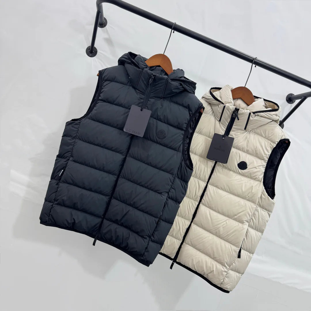 Women's Vests MONCLER 18001990