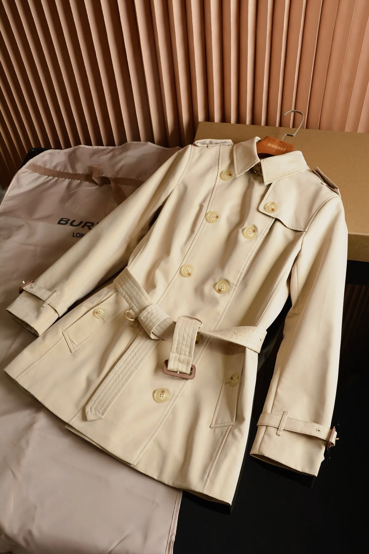 Women's Trench Coats BURBERRY 18512881