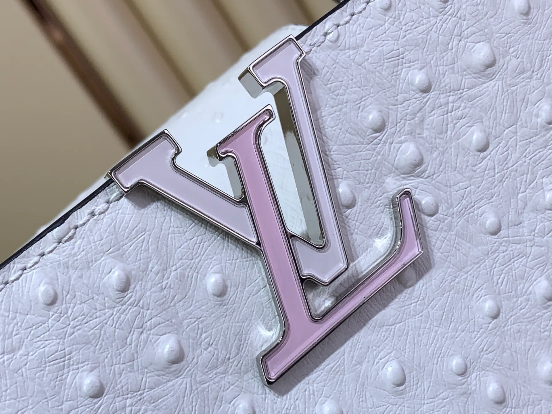 Women's Classic Handbags LOUIS VUITTON 17838901