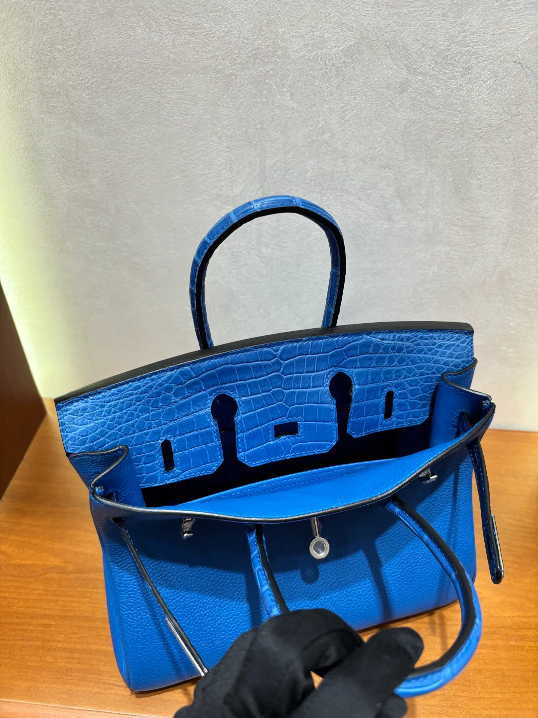 Women's Classic Handbags HERMES 17415798