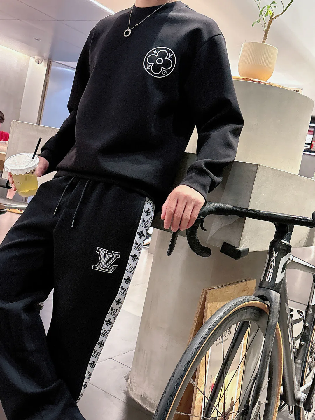 Men's Sweatshirts And Hoodies LOUIS VUITTON 18492054