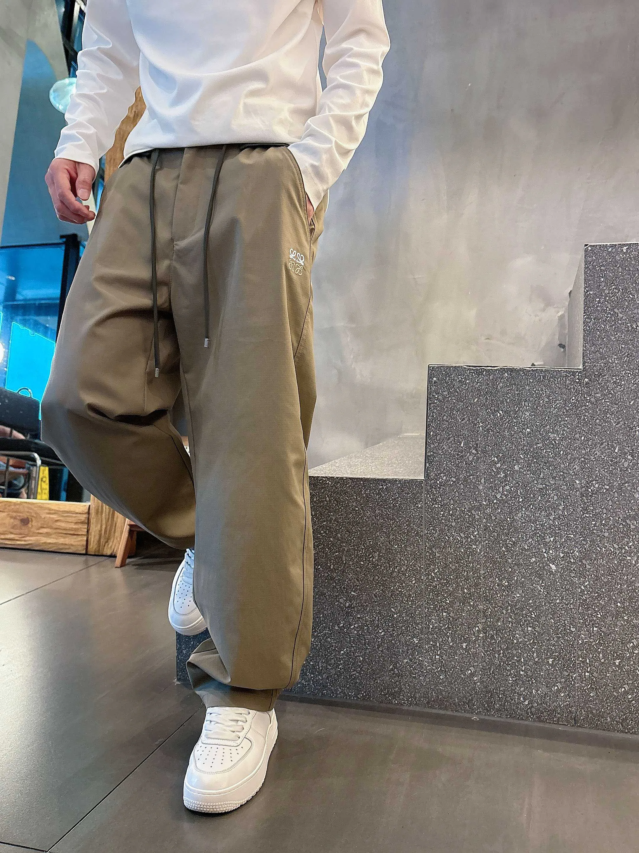 Men's Trousers LOEWE 17916079