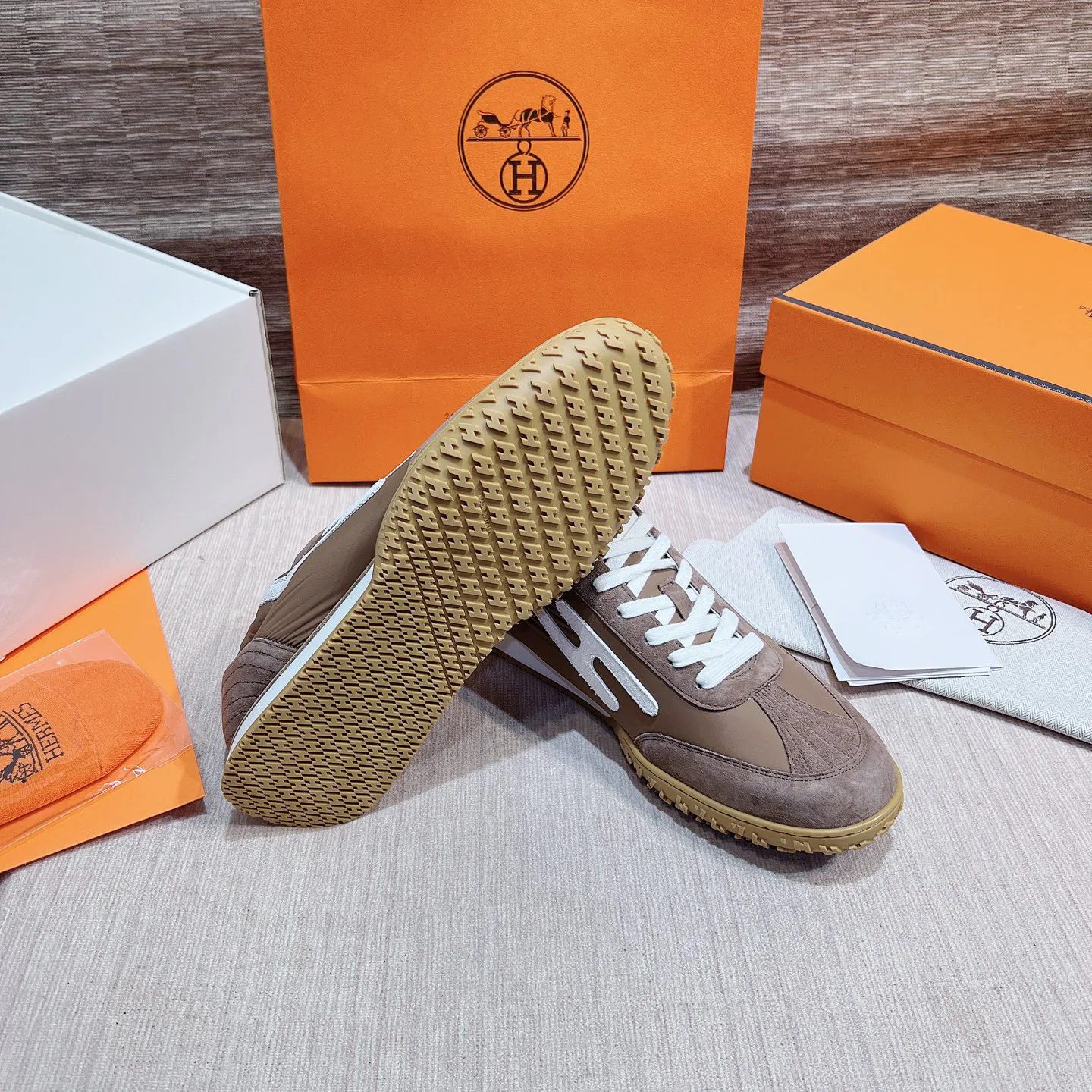 Women's Sneakers HERMES 17749542