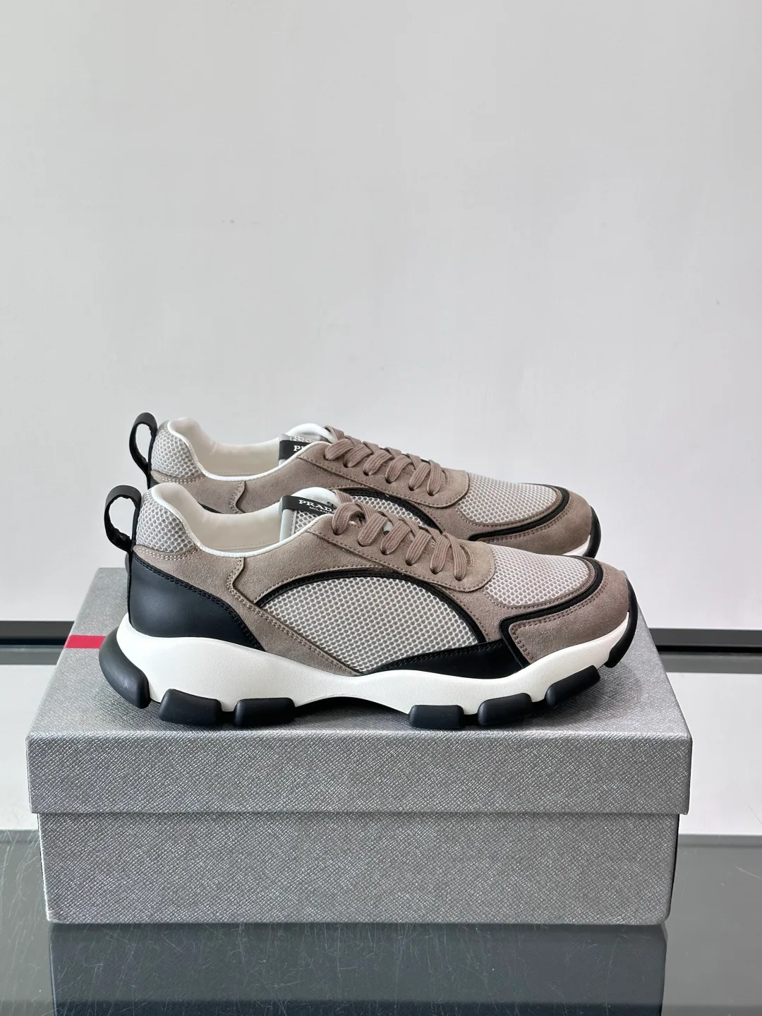 Men's Sneakers PRADA 18102767