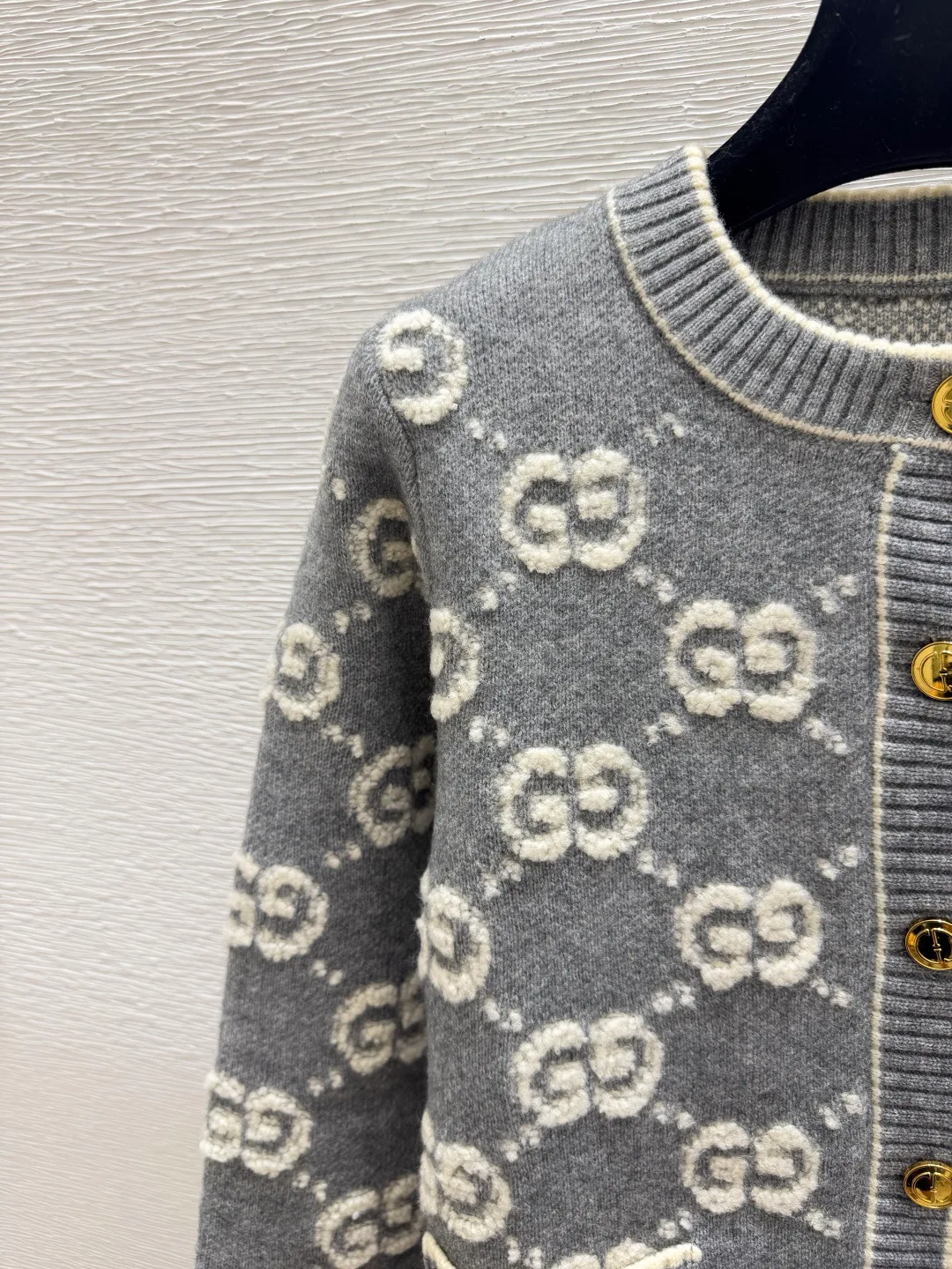 Women's Jumpers And Sweaters GUCCI 18016386