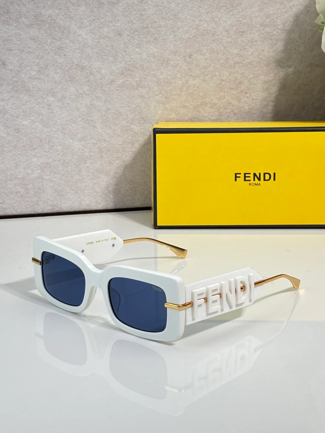Glasses FENDI 18059737